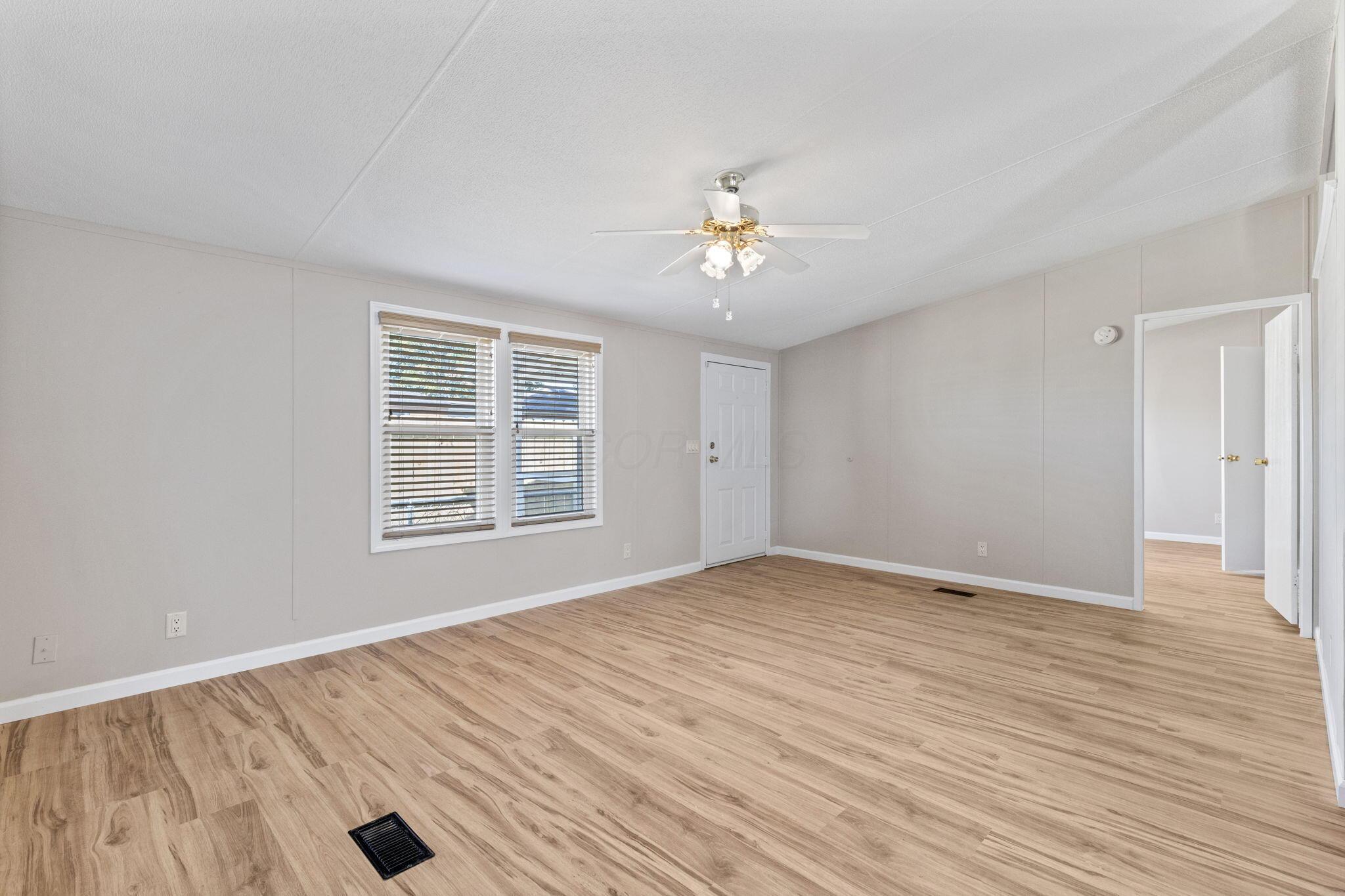 1538 Frank Road