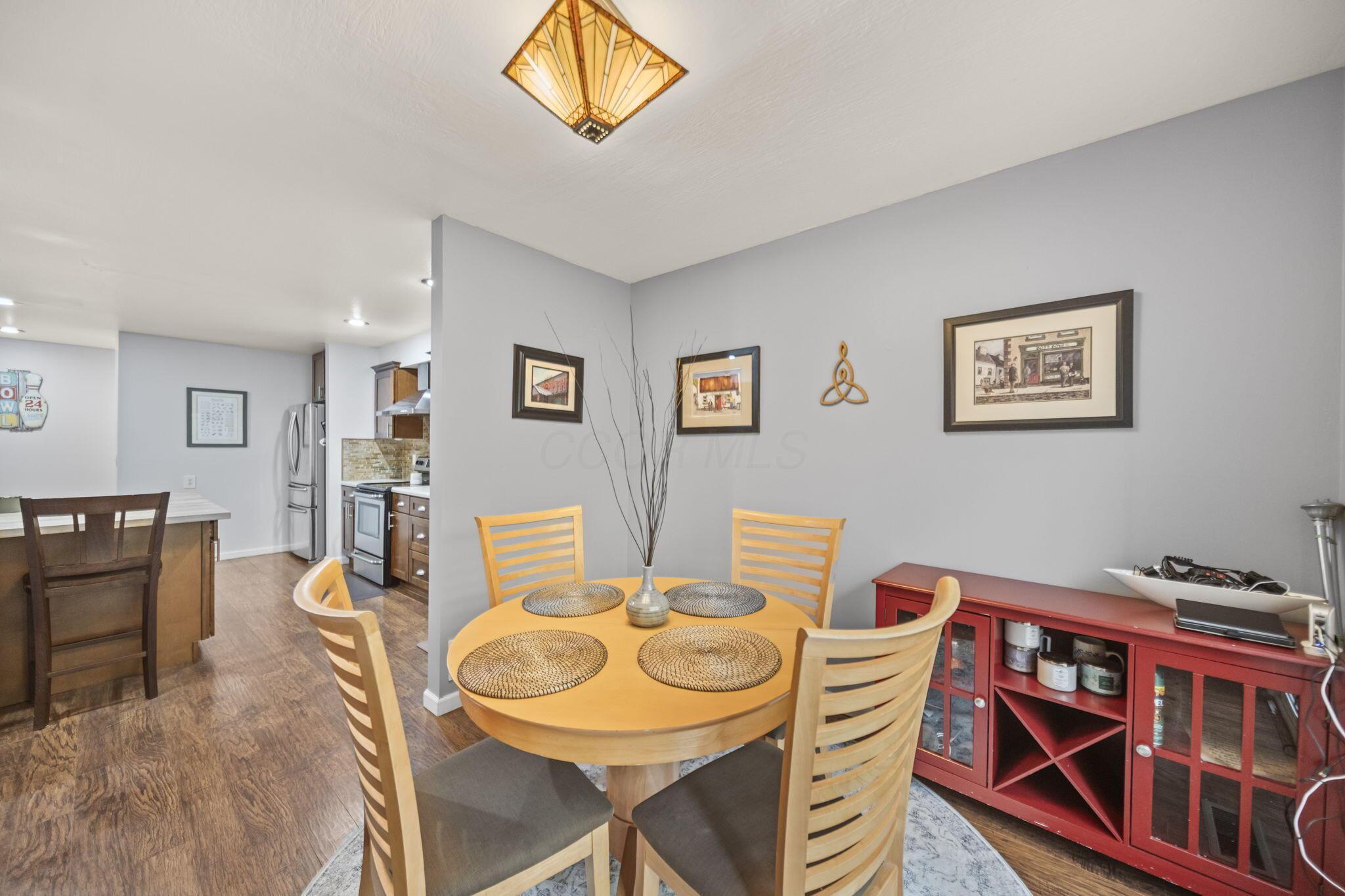 6752 Willow Grove Place E