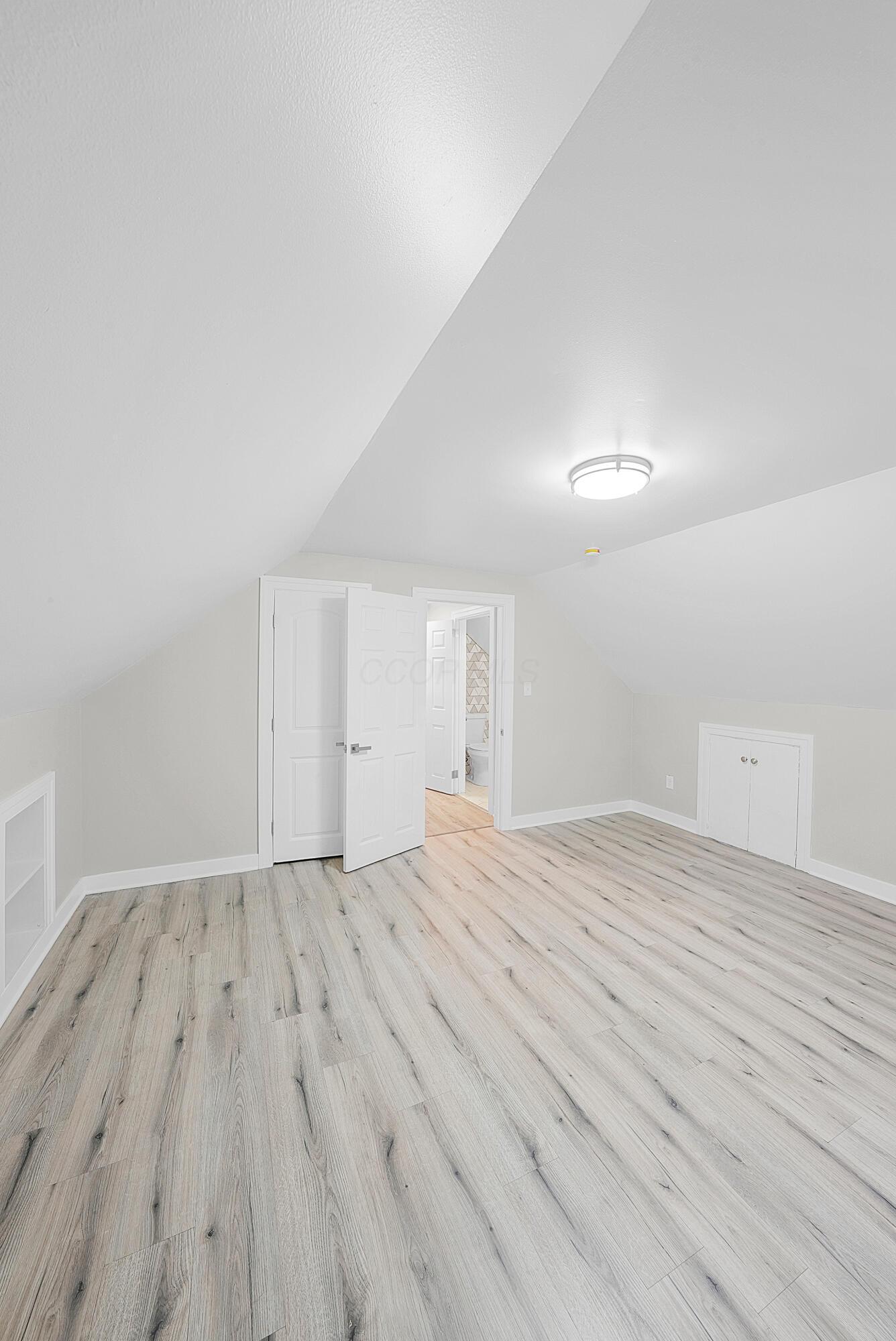 271 Carilla Lane