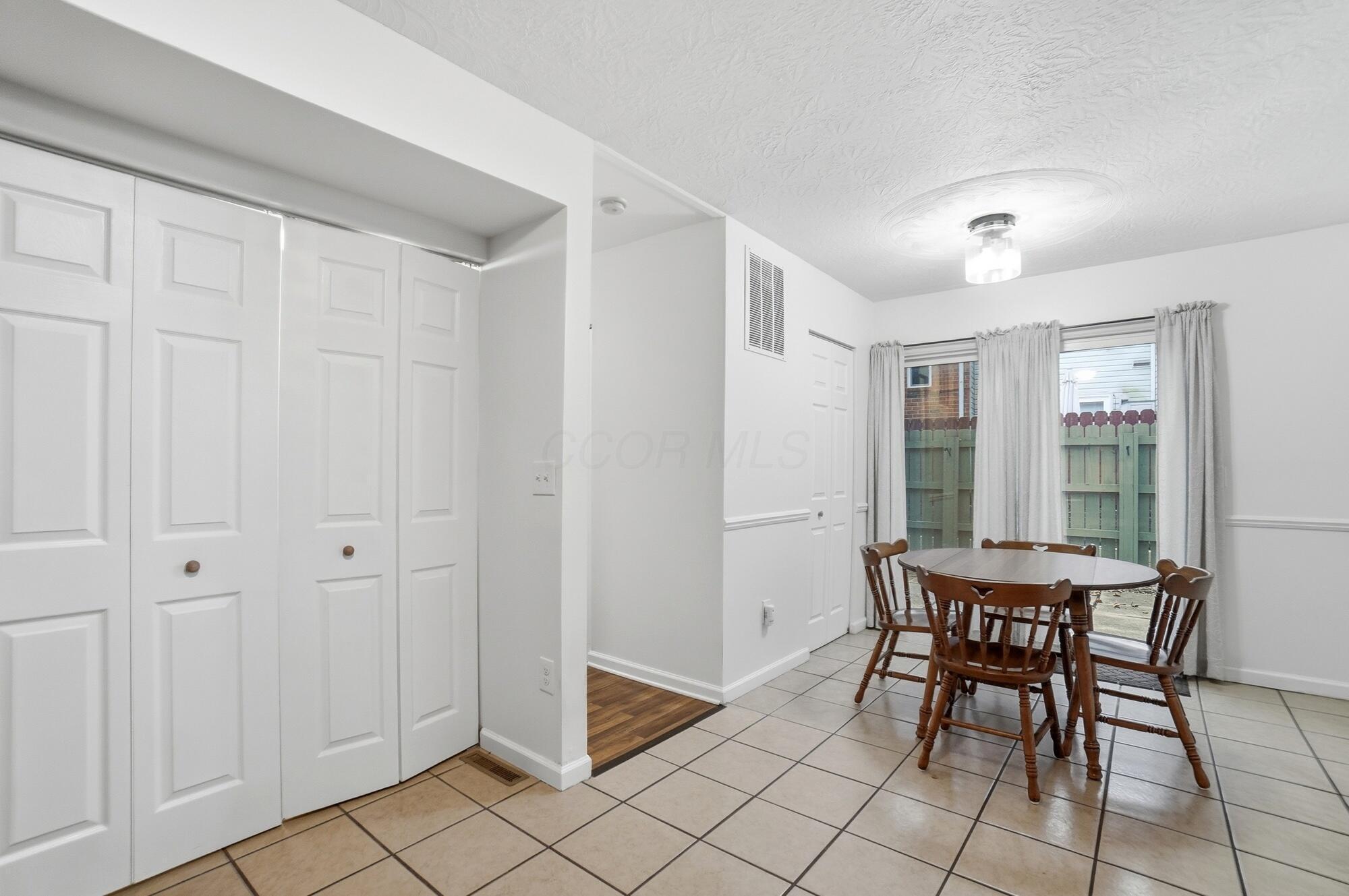 1350 Baja Lane, 10