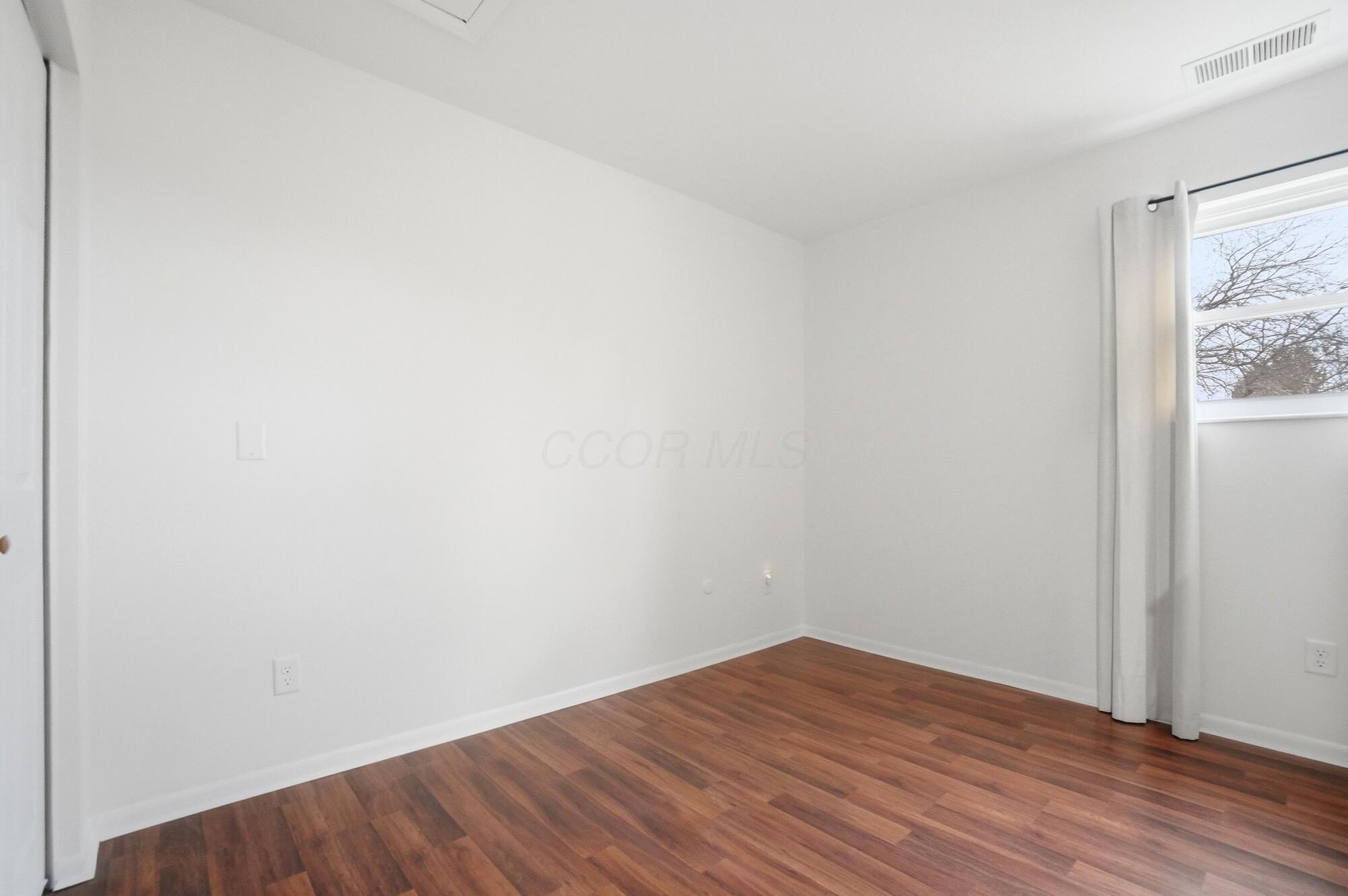 1350 Baja Lane, 10