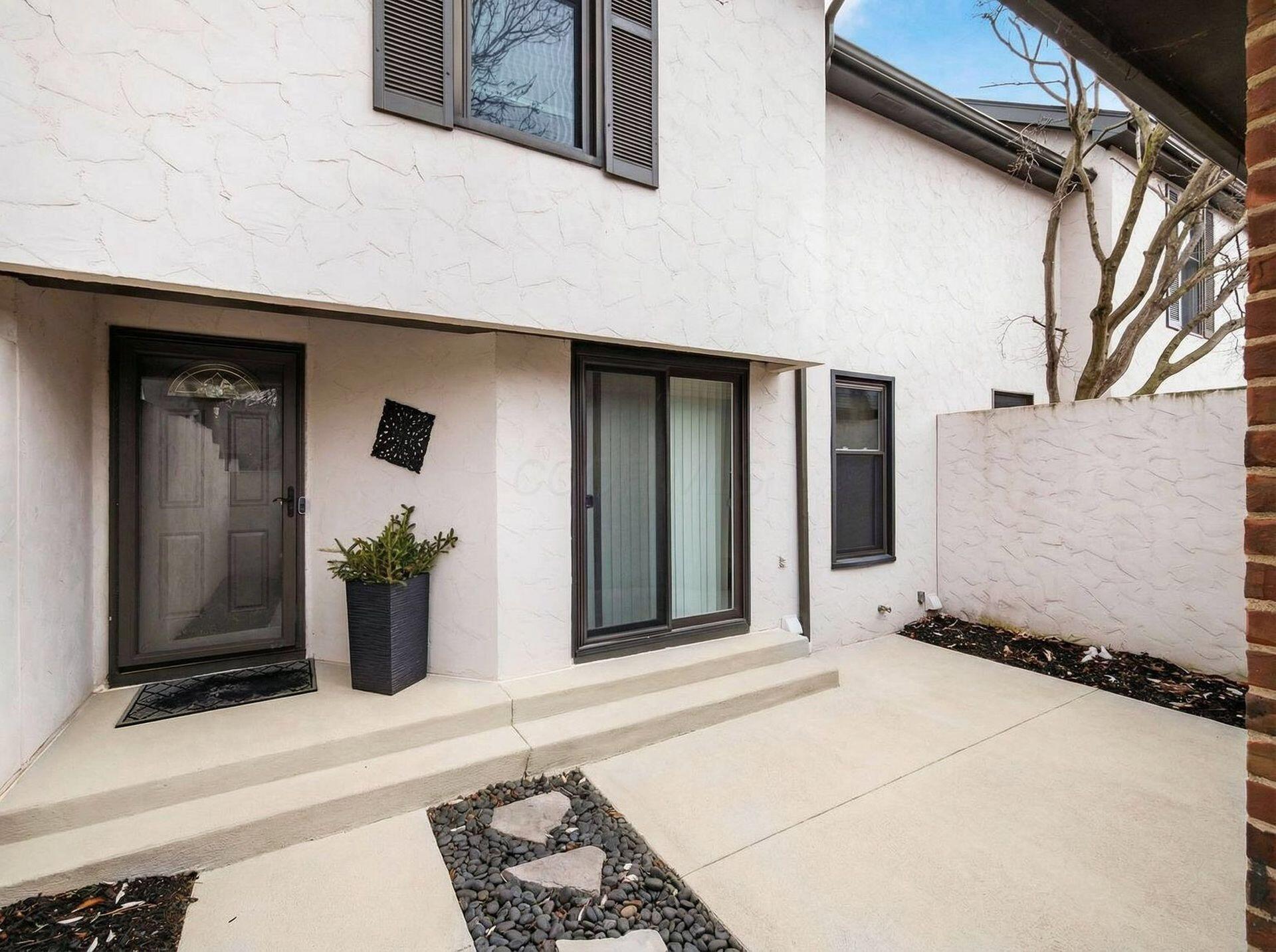 6751 Willow Grove Place E