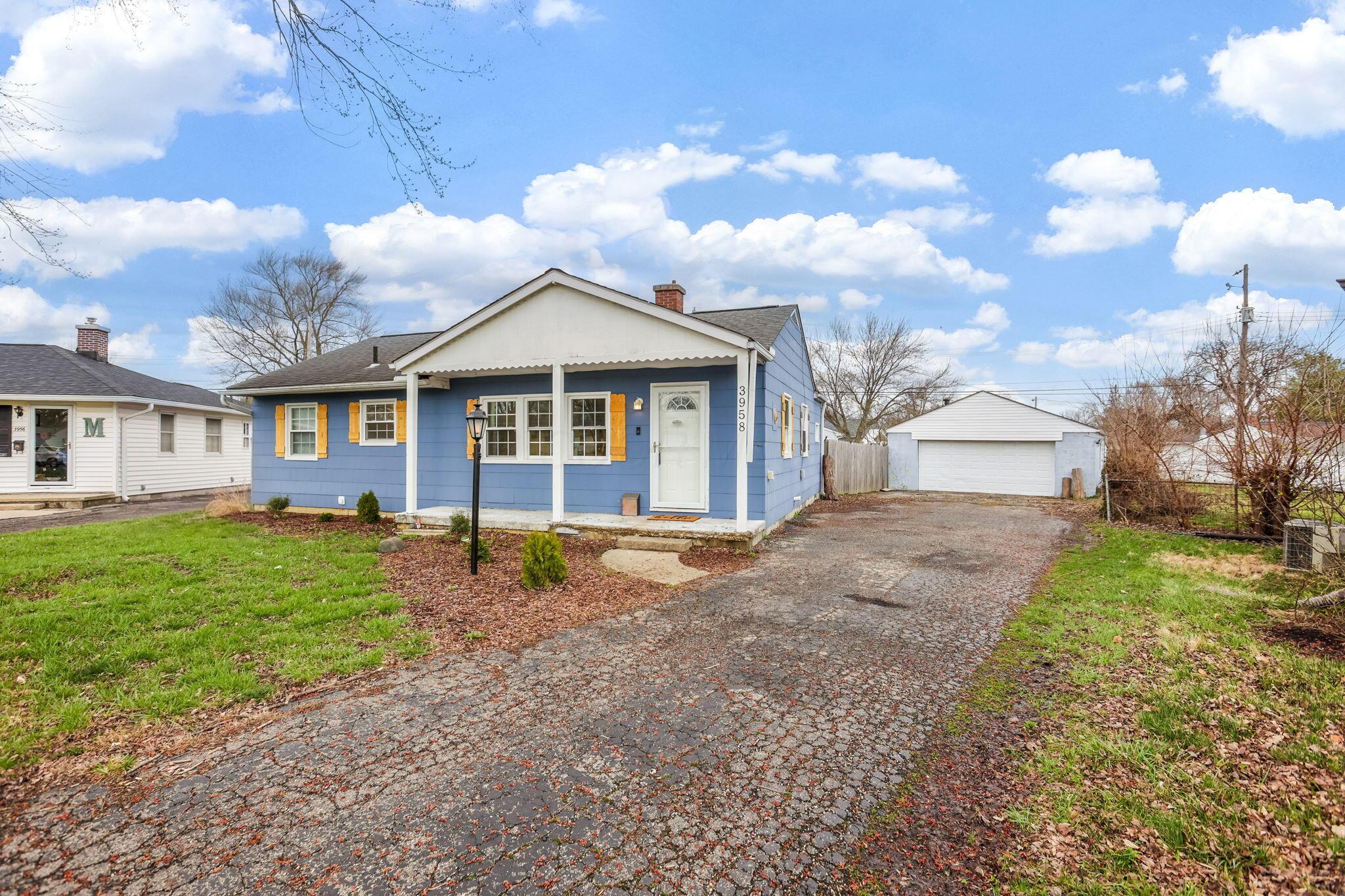 3958 La Rosa Court