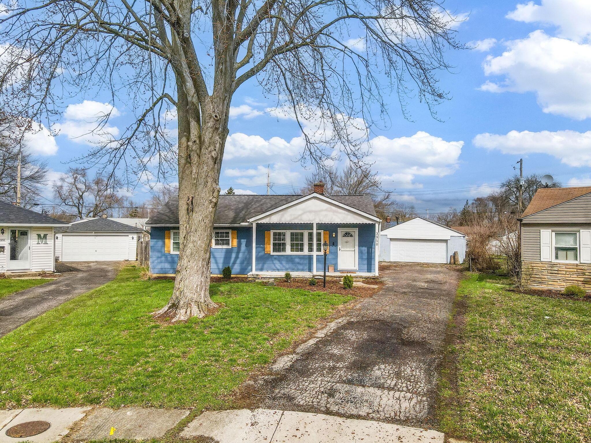 3958 La Rosa Court