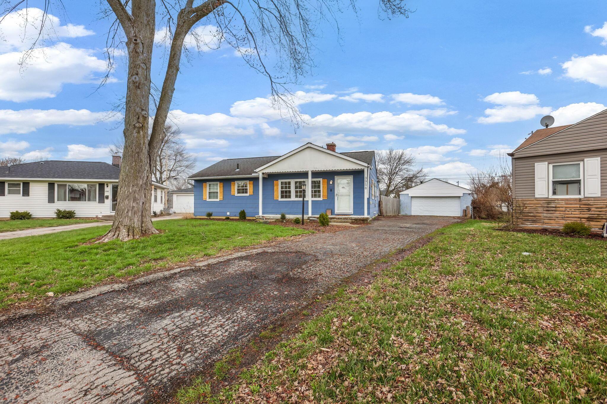 3958 La Rosa Court