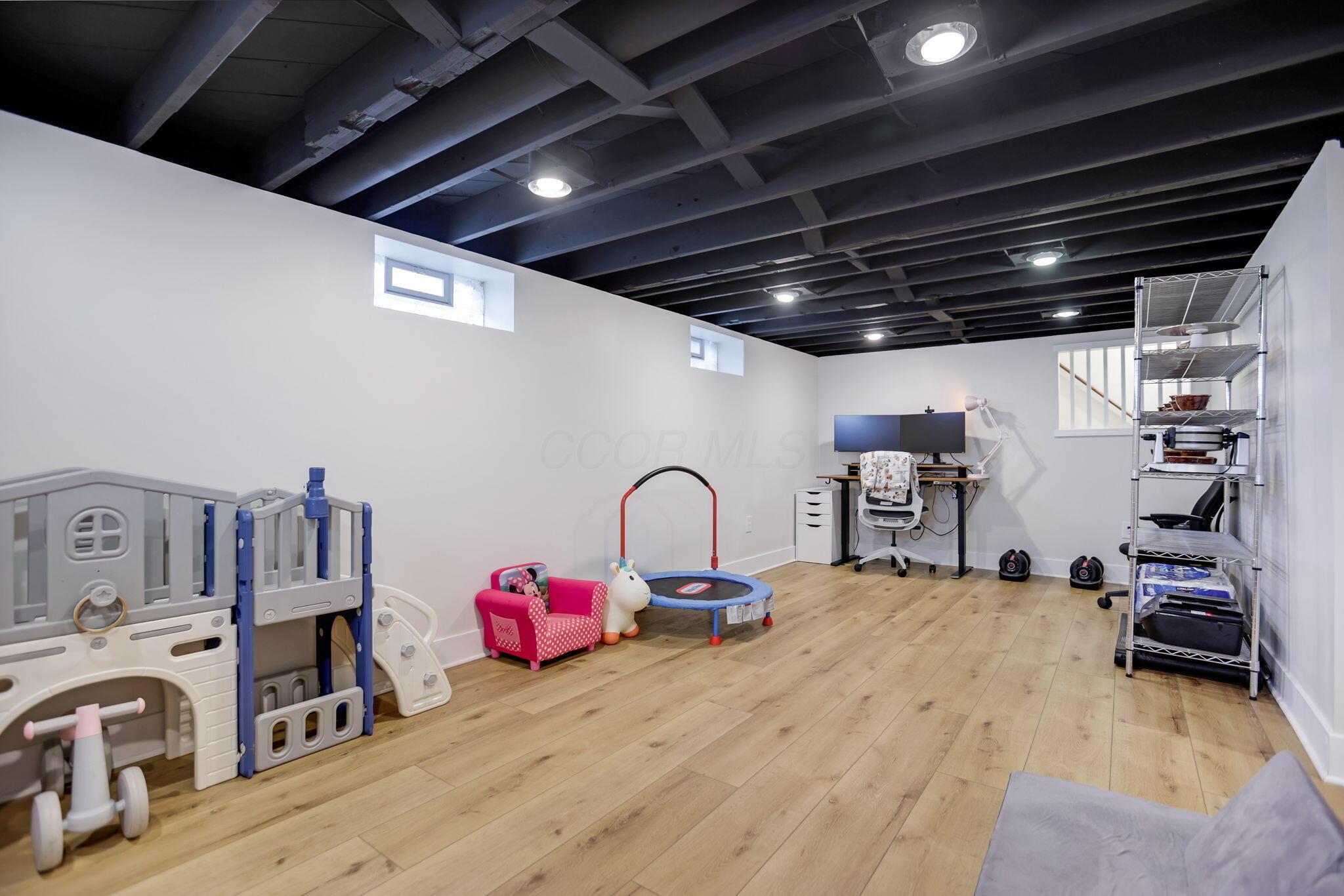 3958 La Rosa Court