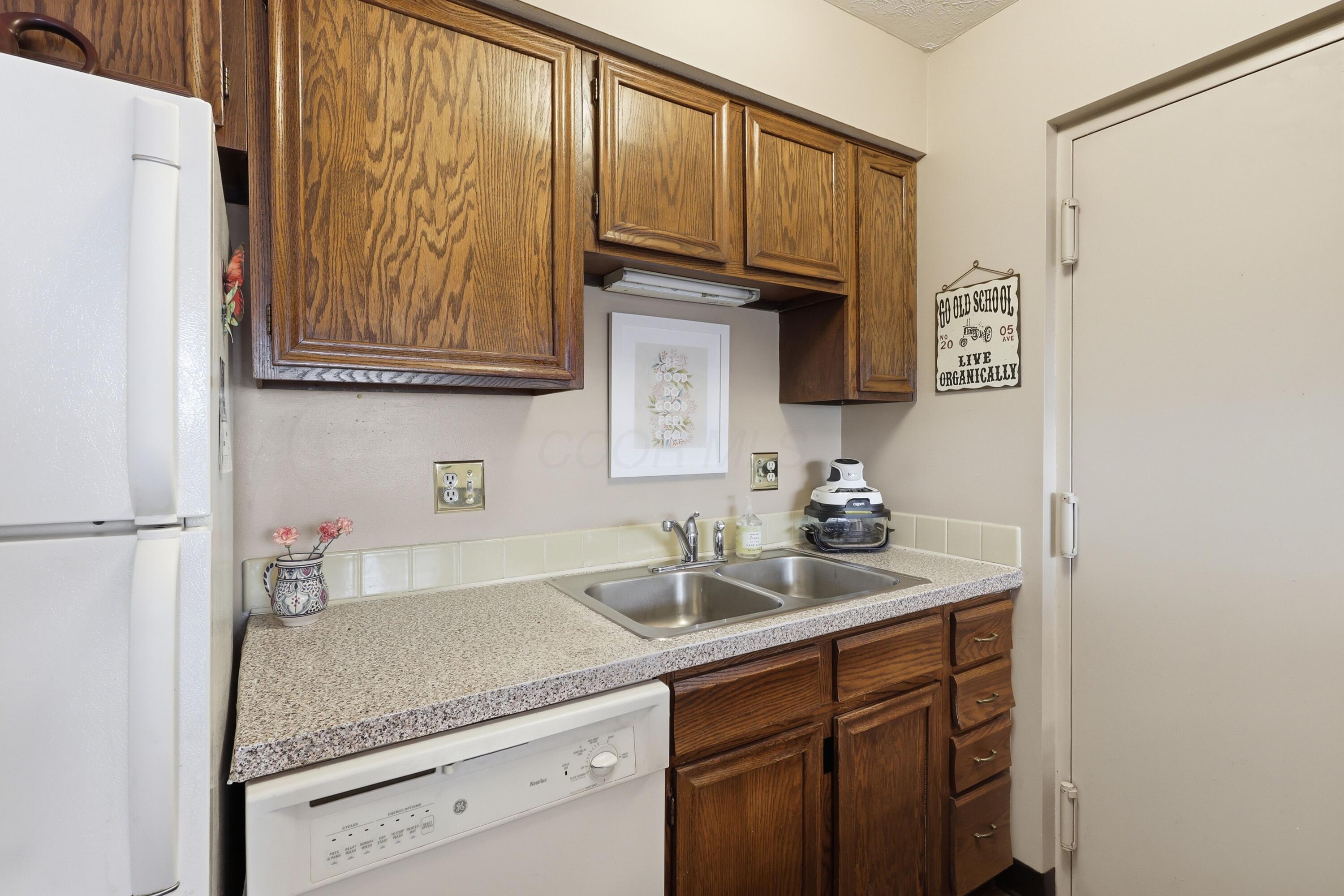 2534 Home Acre Drive, 34