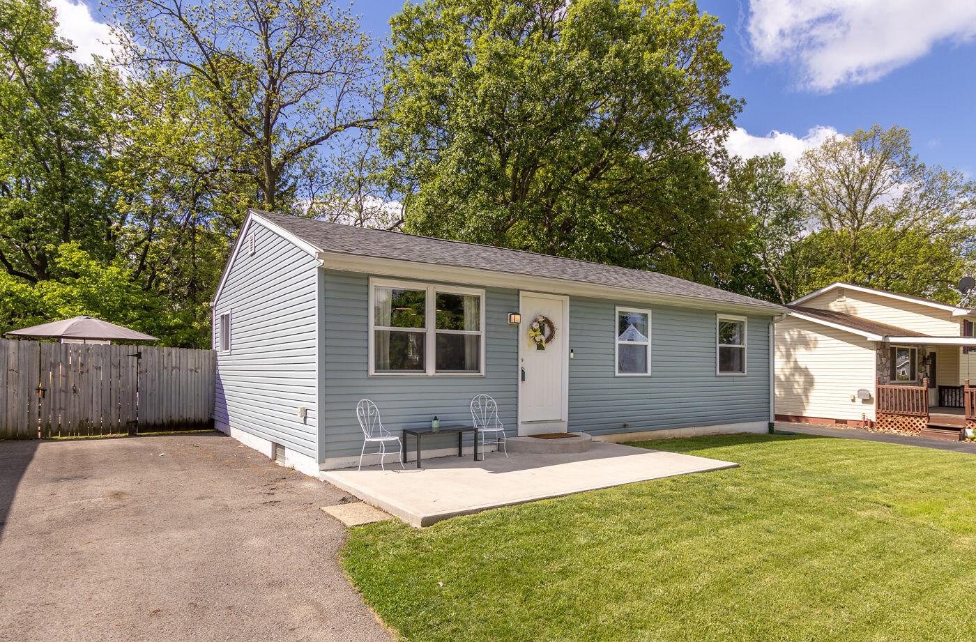 443 Carolann Avenue