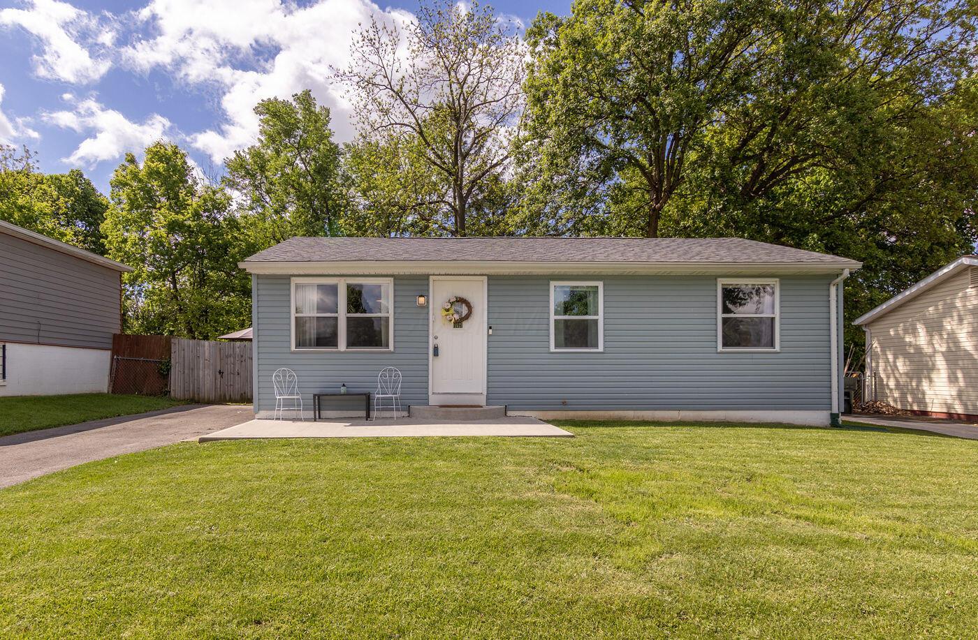 443 Carolann Avenue