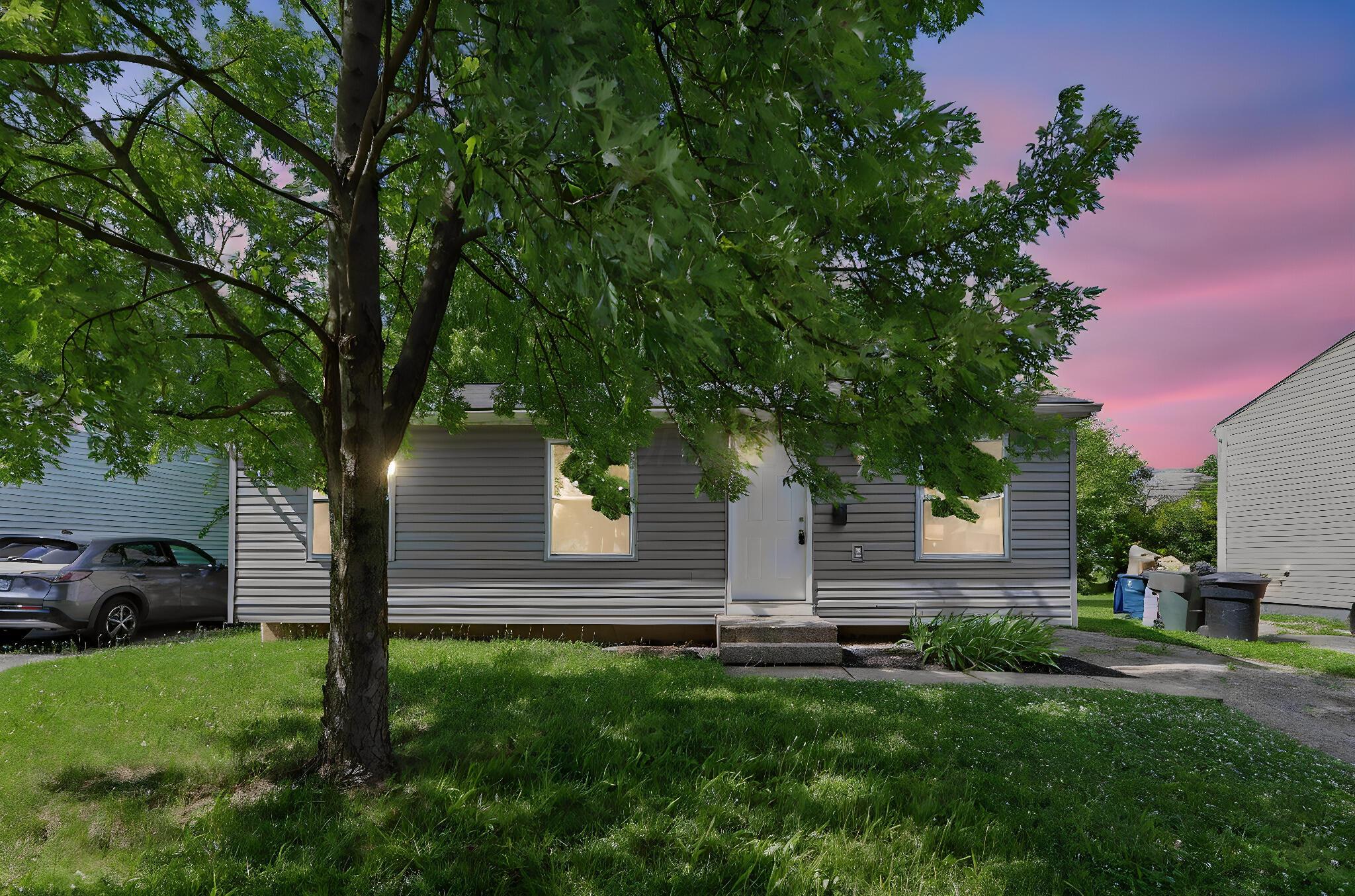 656 Breathitt Avenue