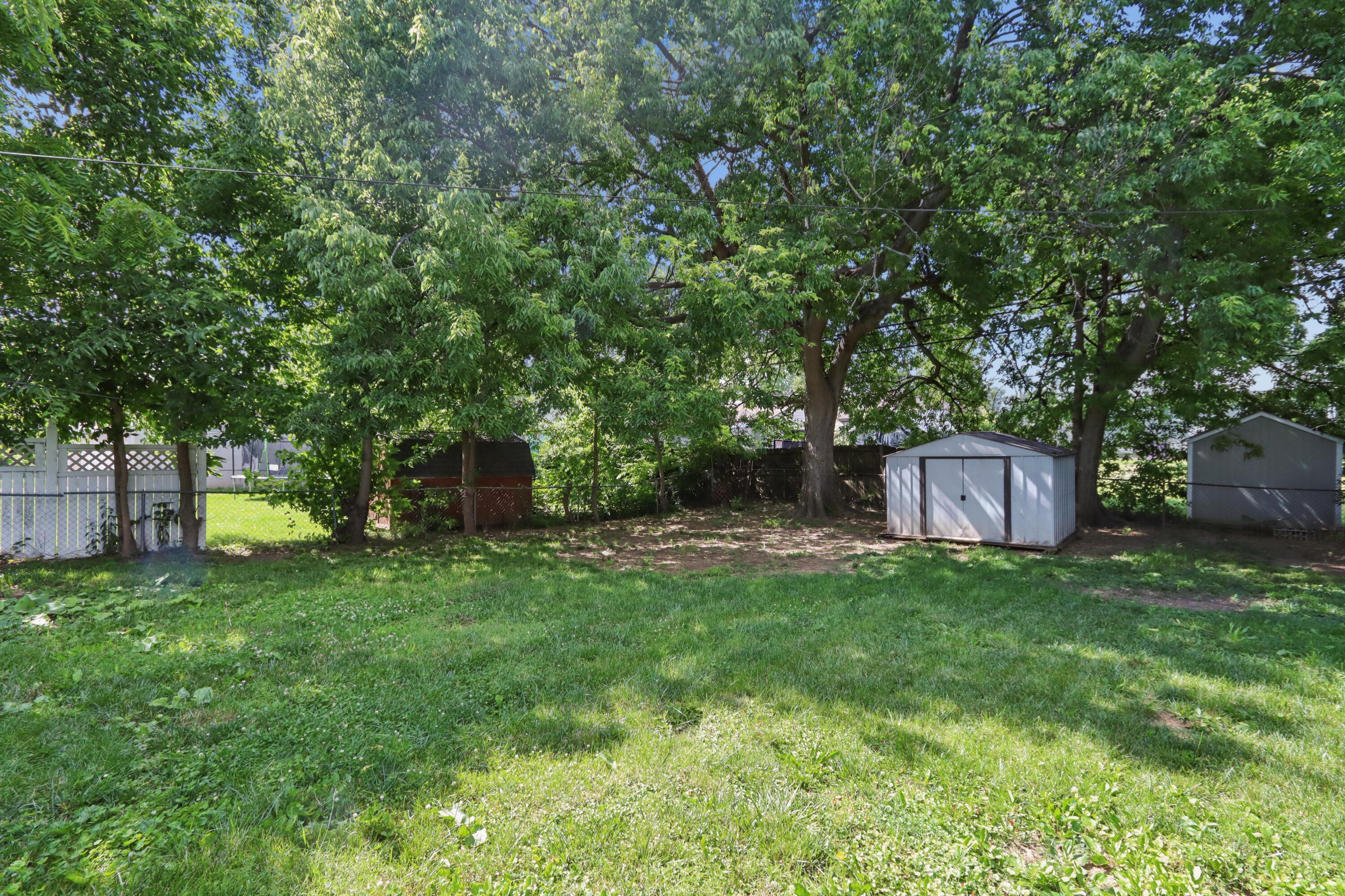 656 Breathitt Avenue