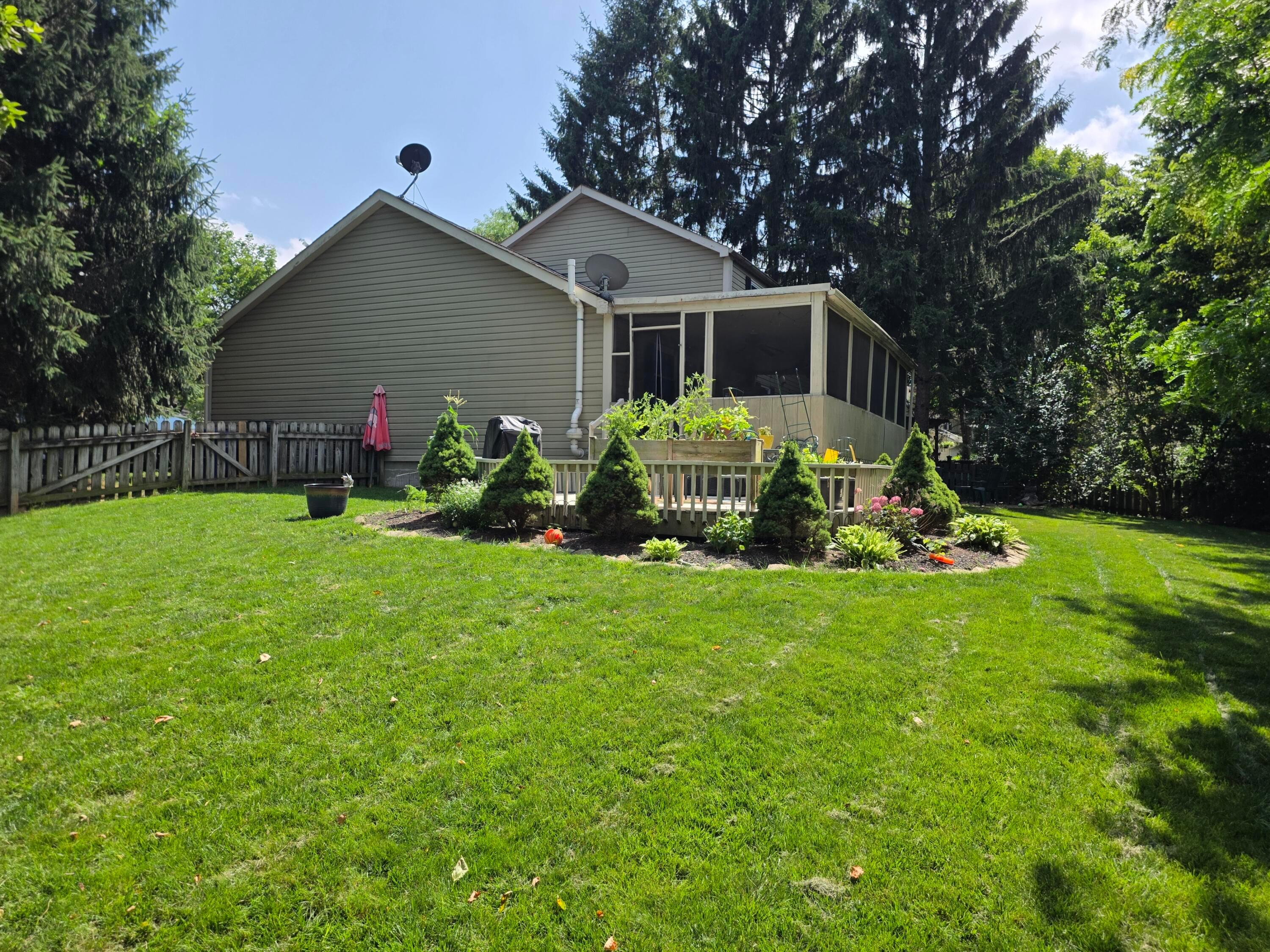3888 Thoroughbred Court