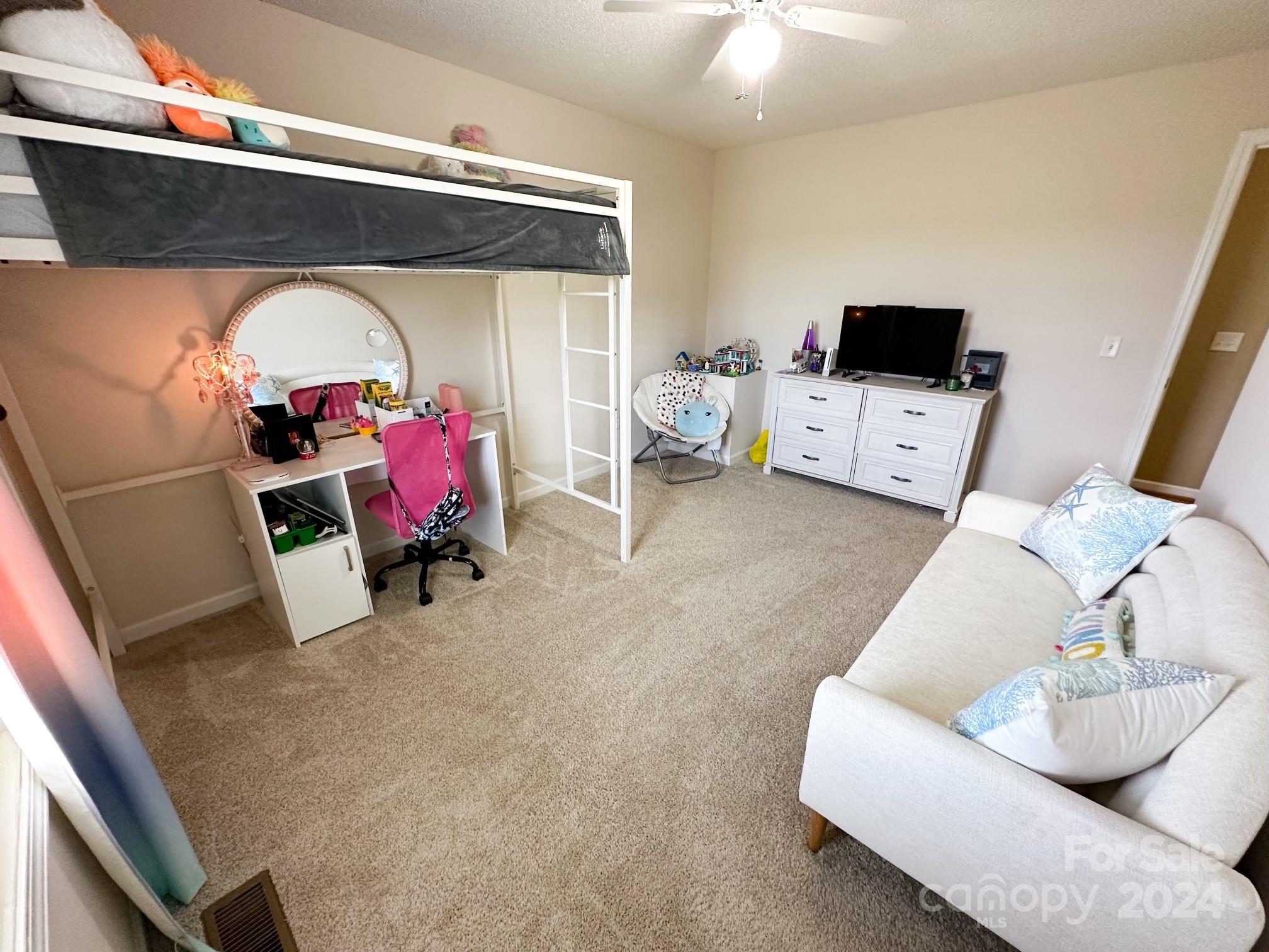 26729 Valley Drive Unit: D