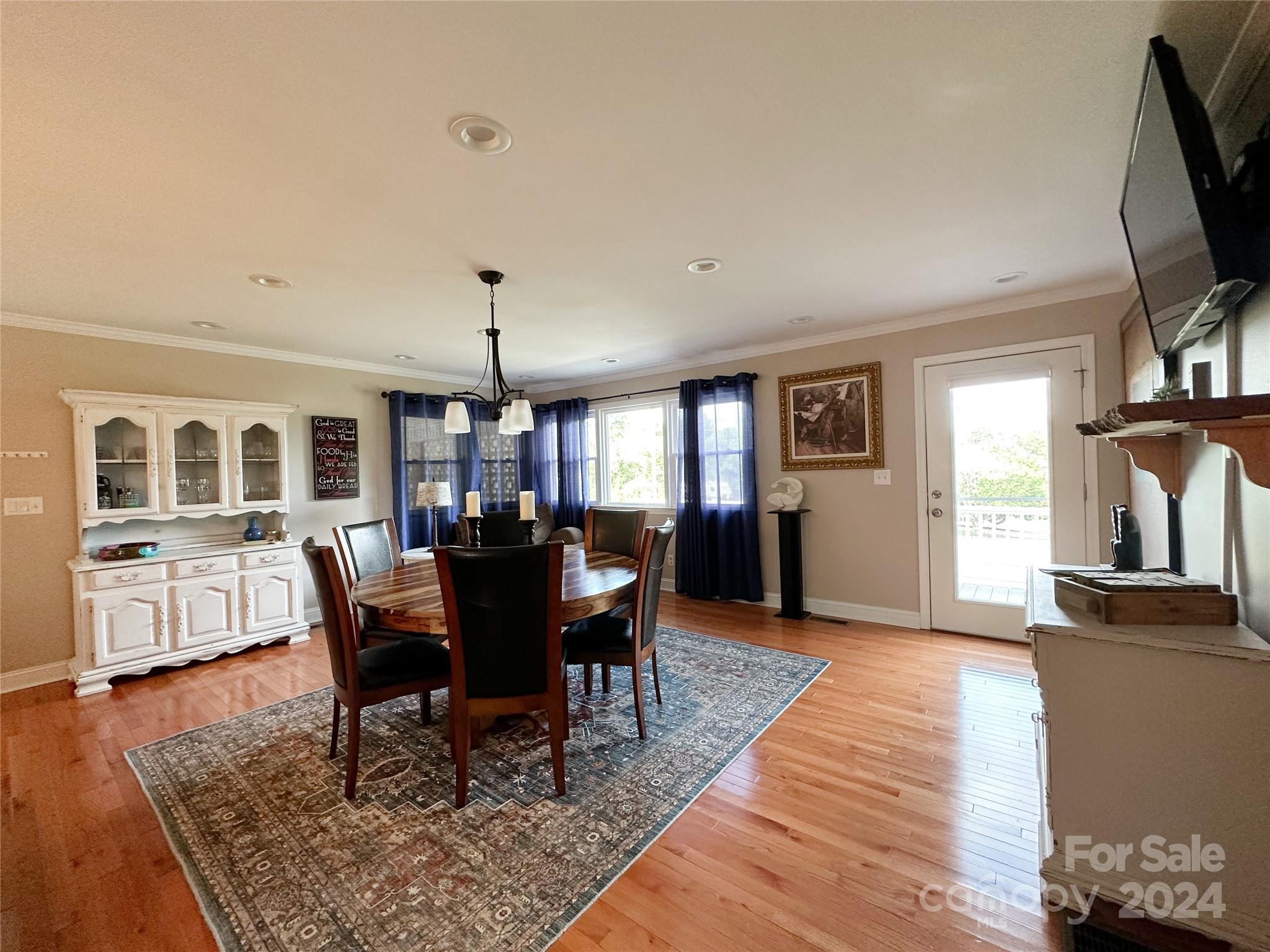 46462 Scenic Drive