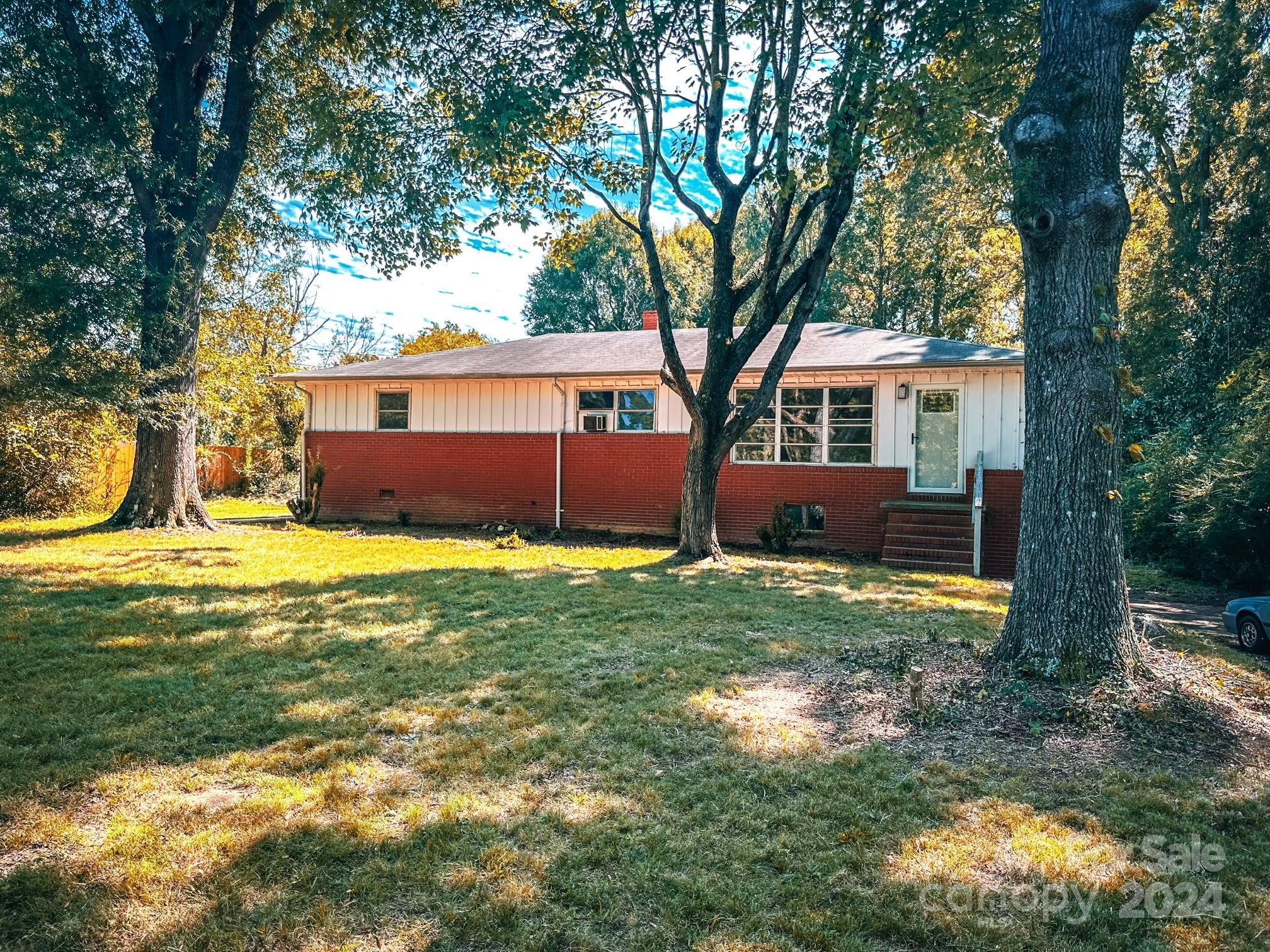 78 Dogwood Street