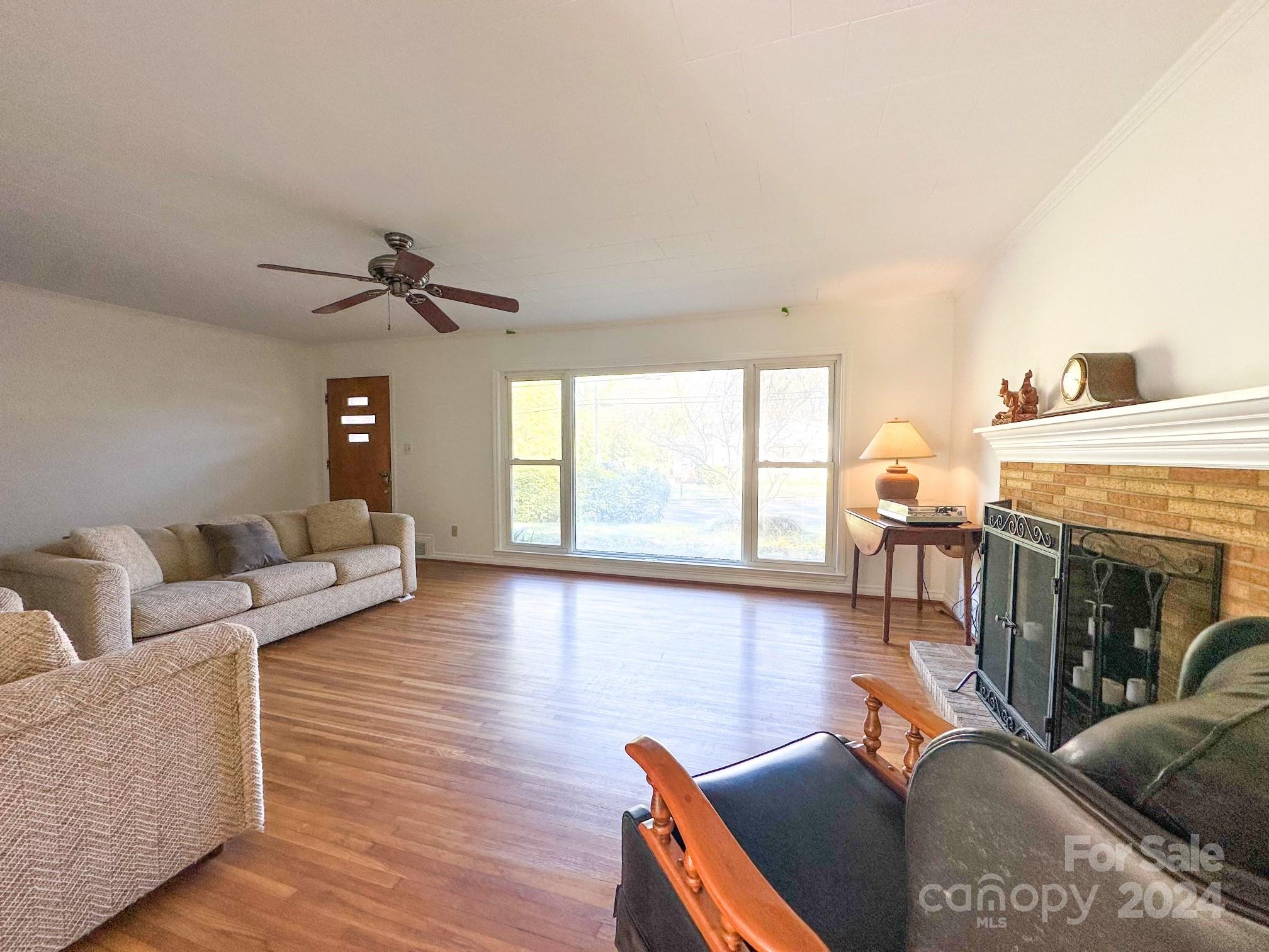 1415 Kingsley Drive