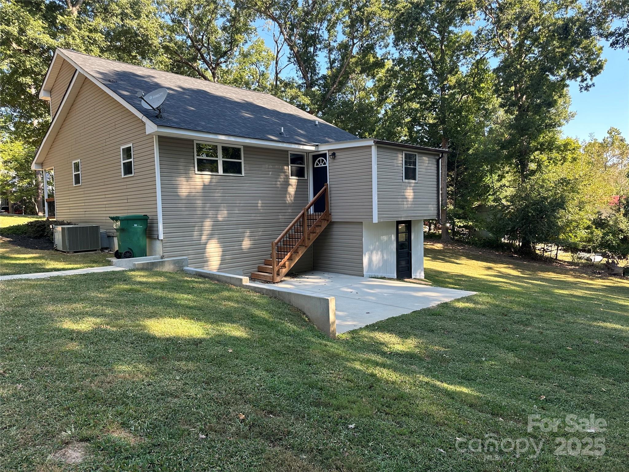 647 Acorn Acres Road