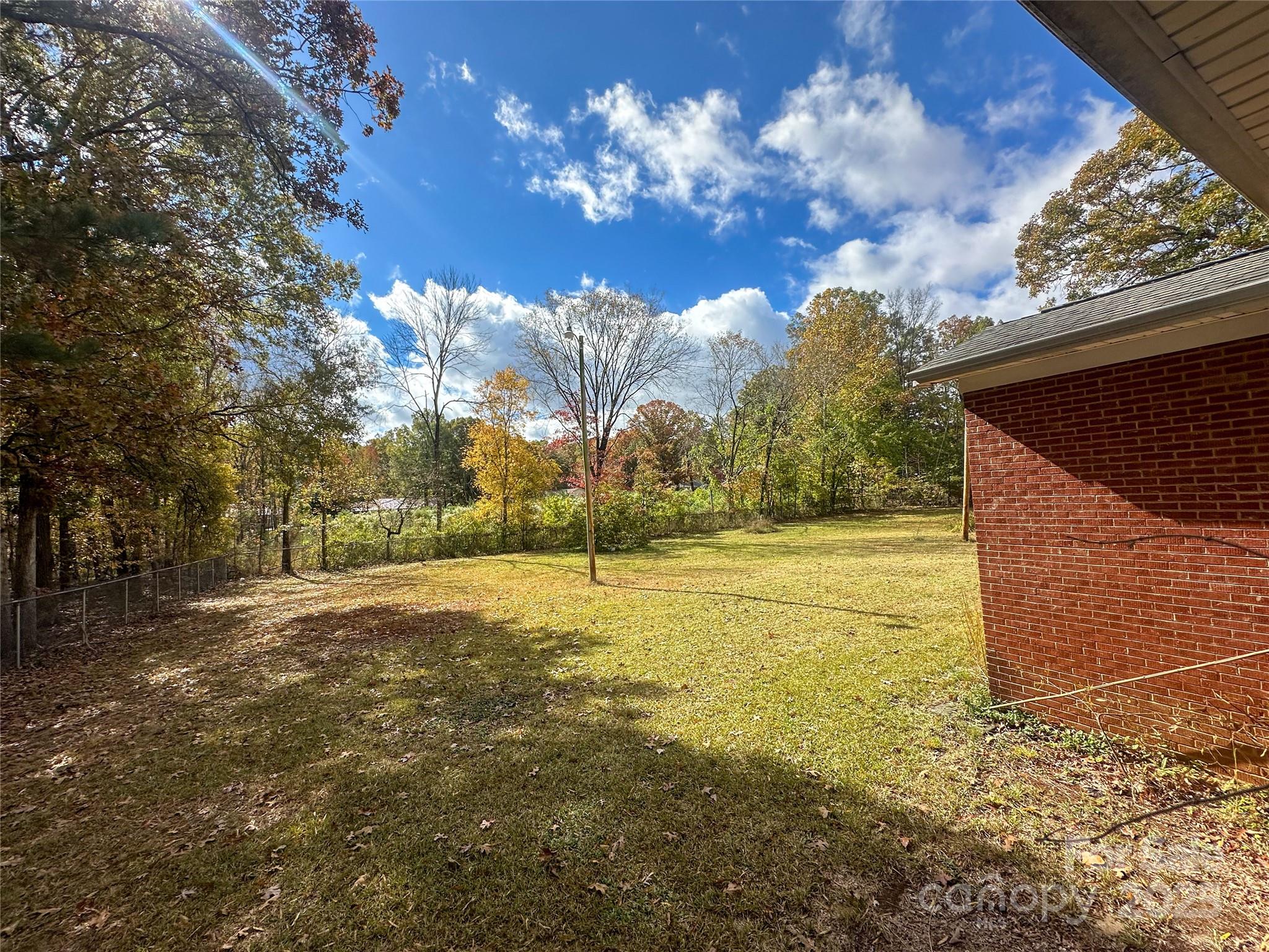 1910 Midwood Drive