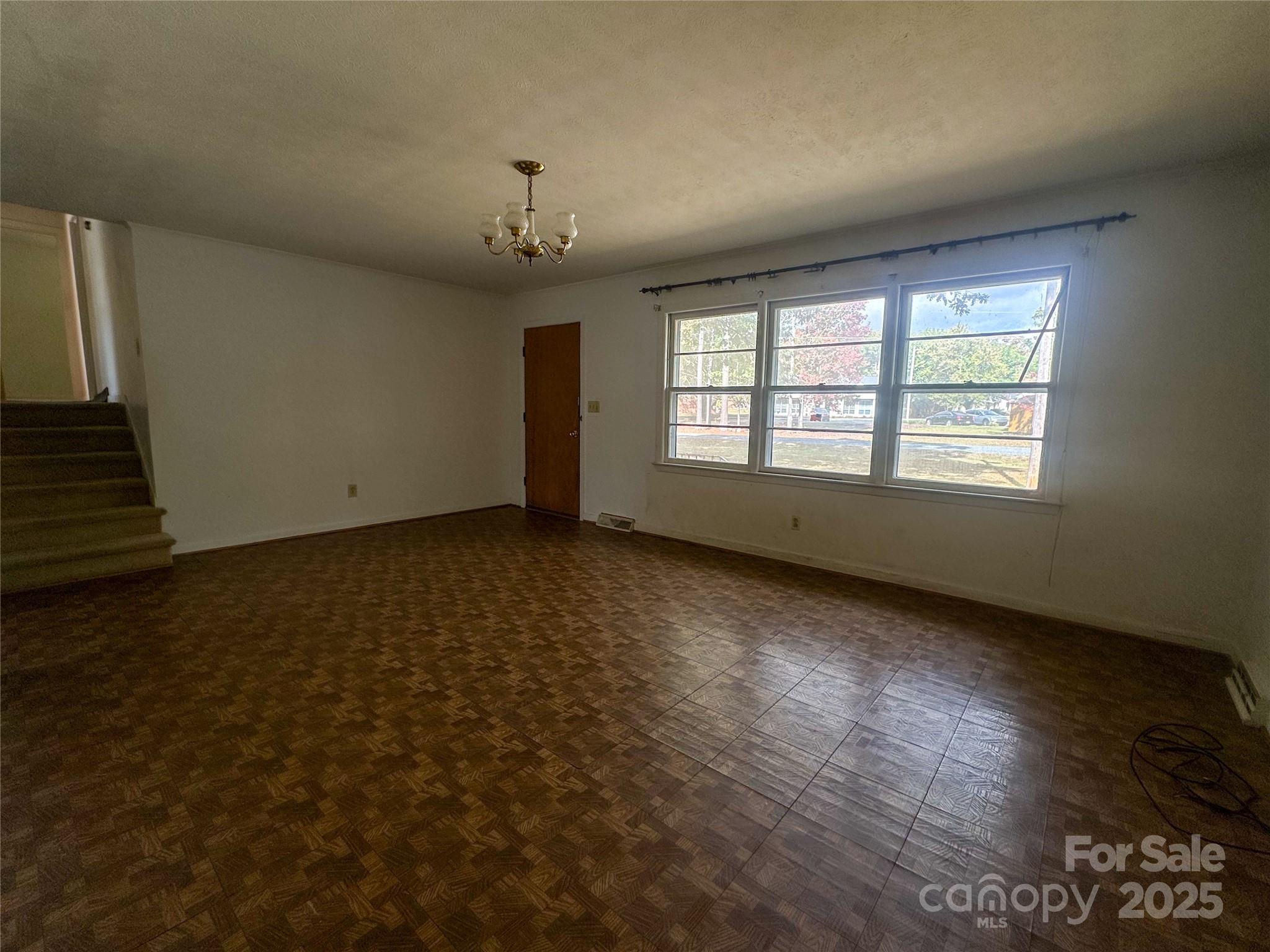1910 Midwood Drive