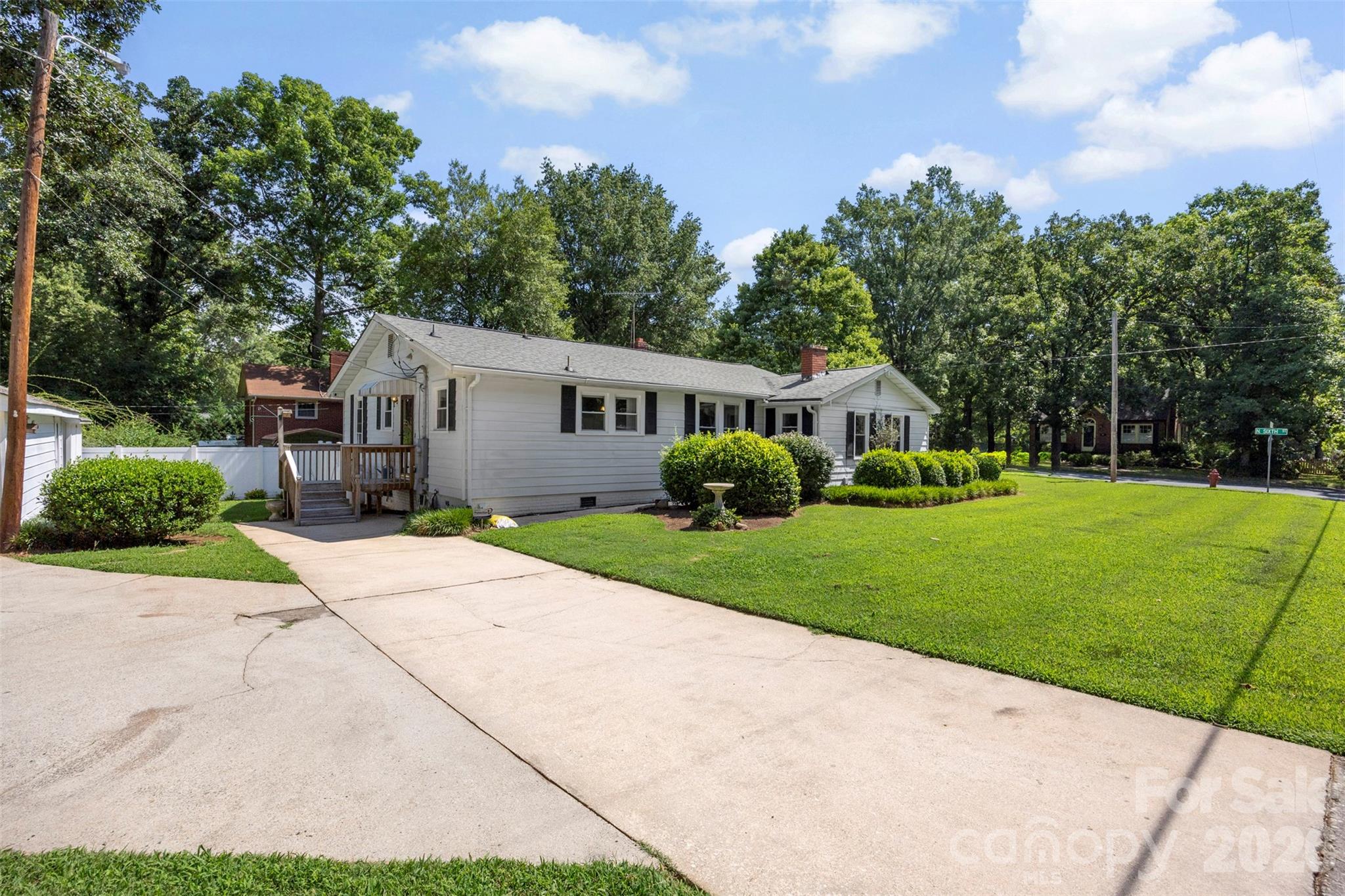 603 N 6th Street