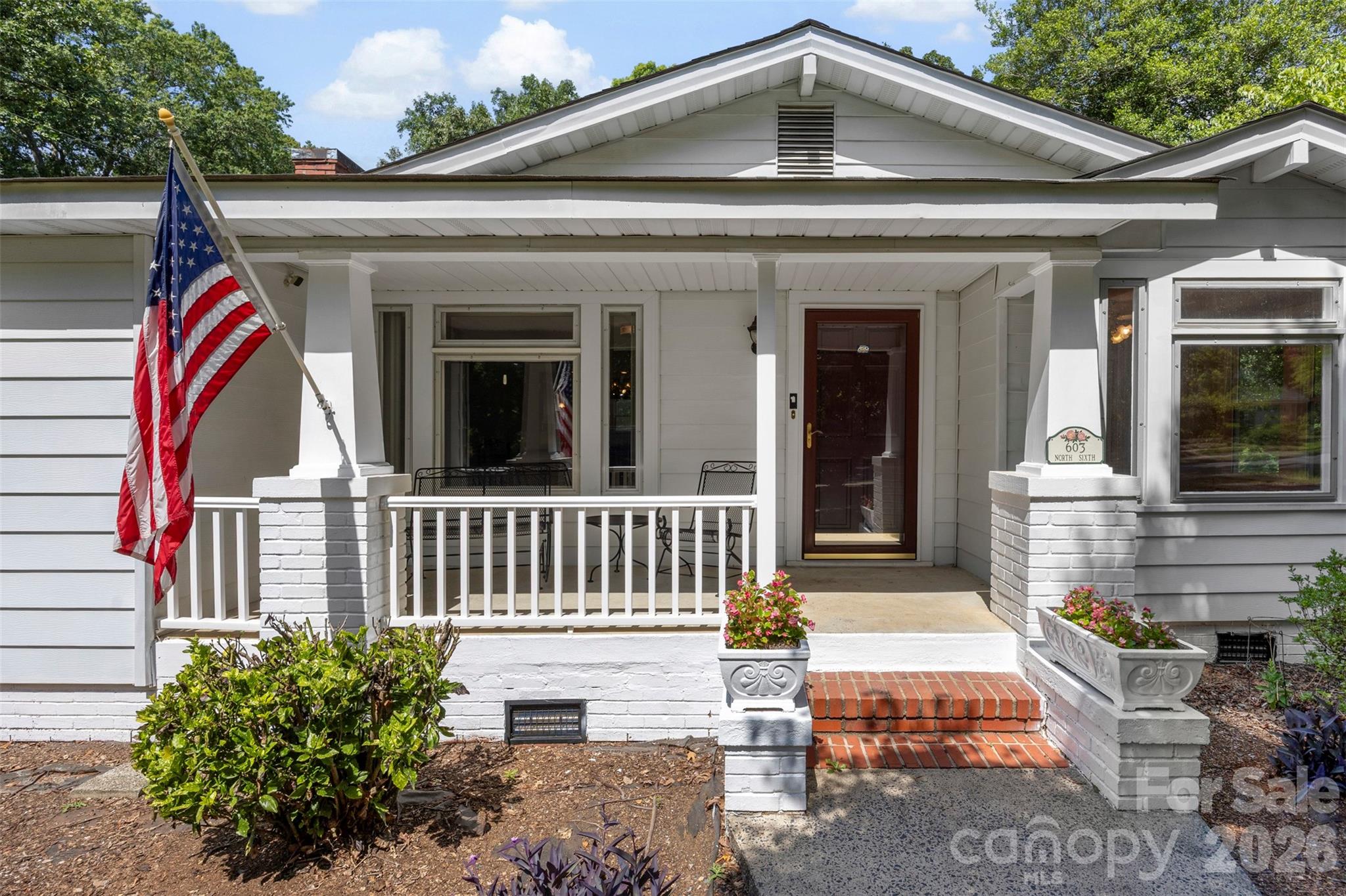 603 N 6th Street
