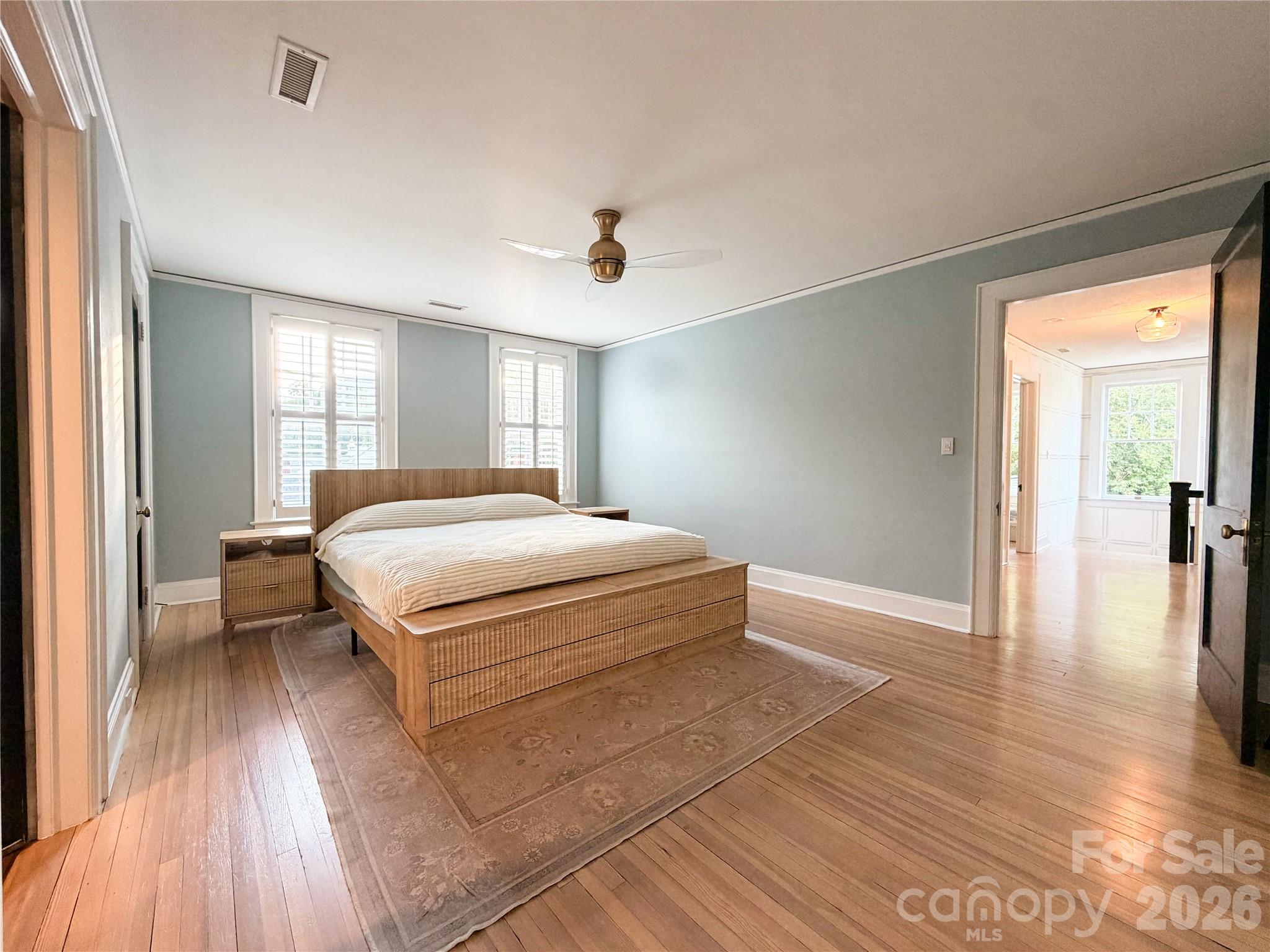 925 E Main Street