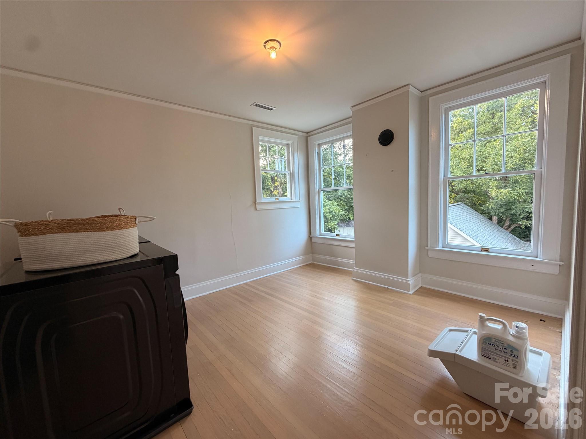 925 E Main Street