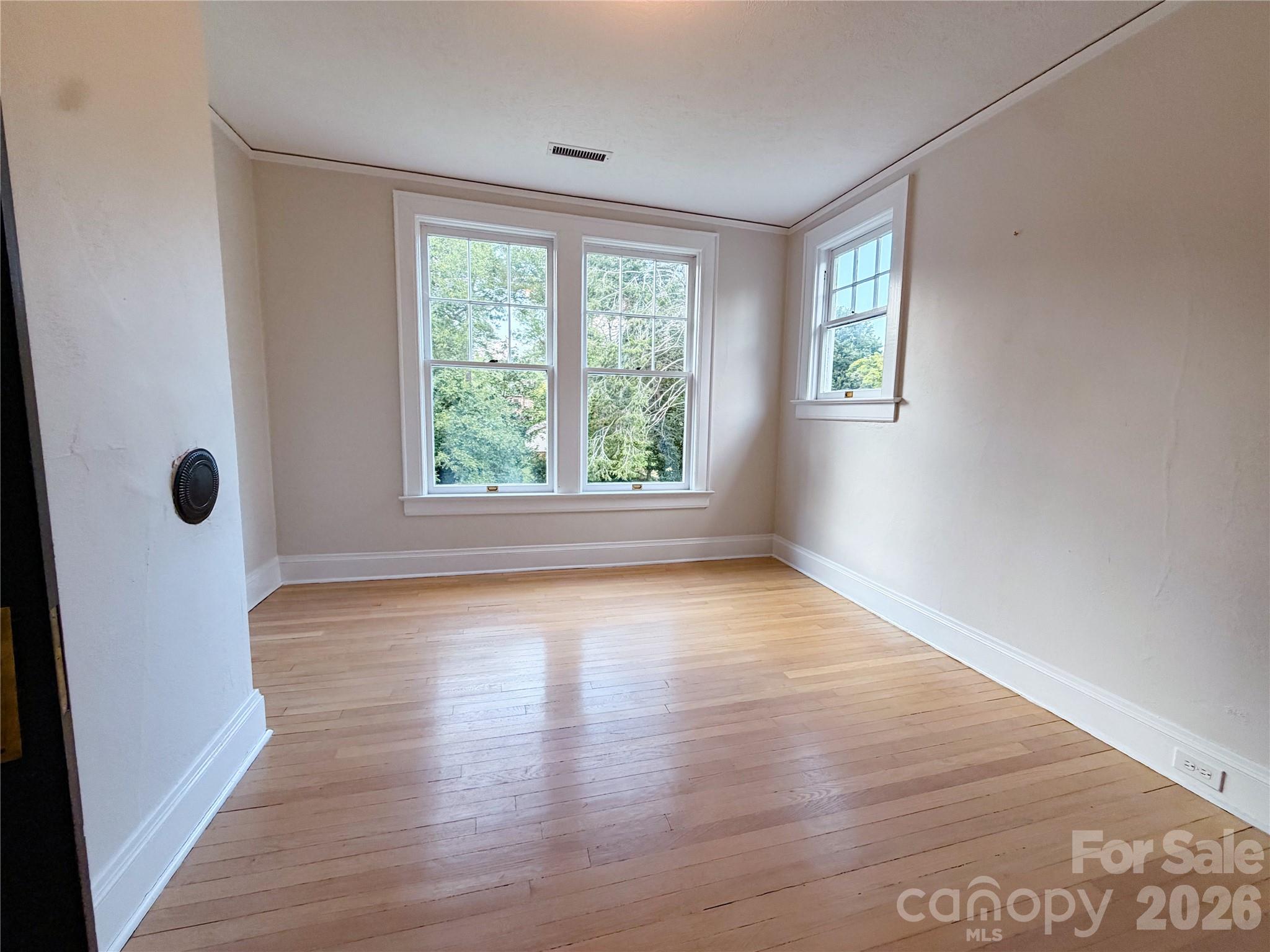 925 E Main Street