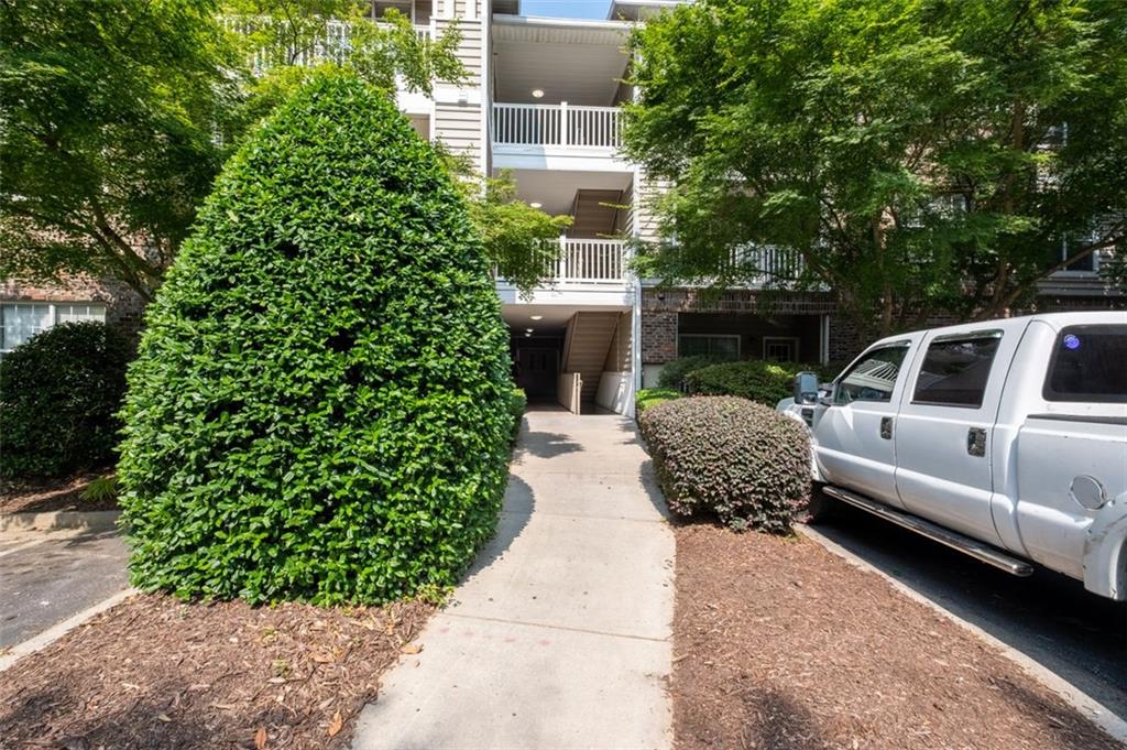 2700 PINE TREE Road NE Unit: 2212