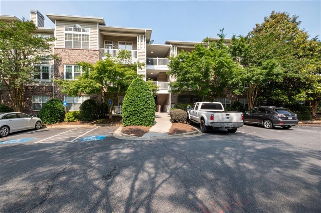 2700 PINE TREE Road NE Unit: 2212