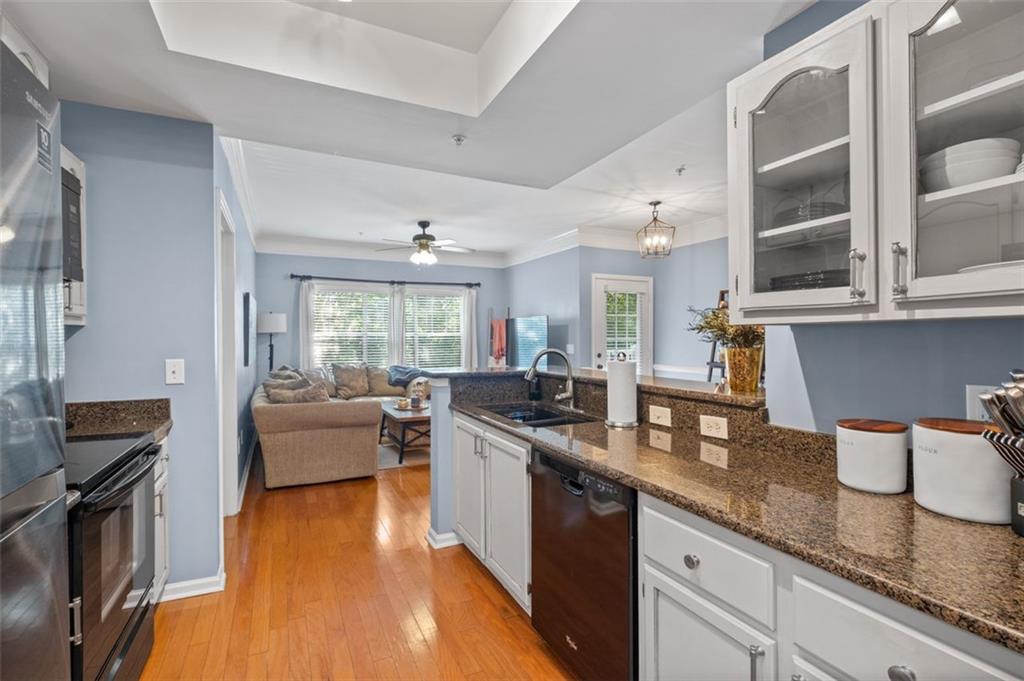 2700 PINE TREE Road NE Unit: 2212
