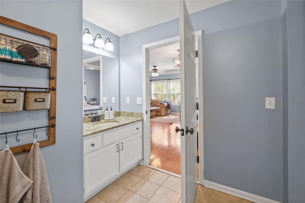 2700 PINE TREE Road NE Unit: 2212