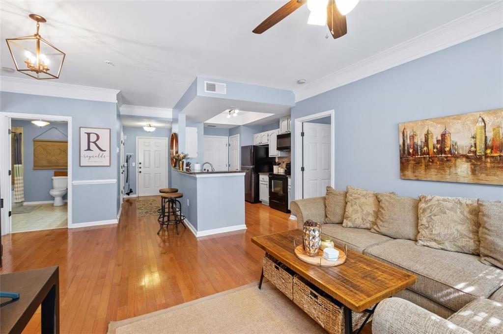 2700 PINE TREE Road NE Unit: 2212