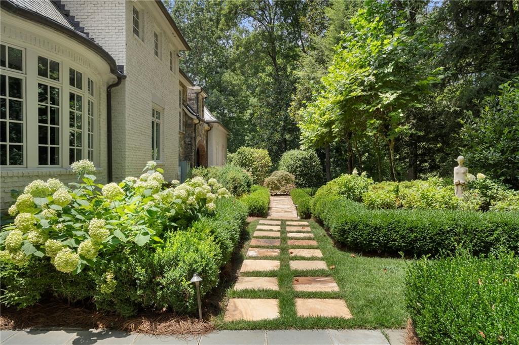 4345 Mount Paran Parkway NW