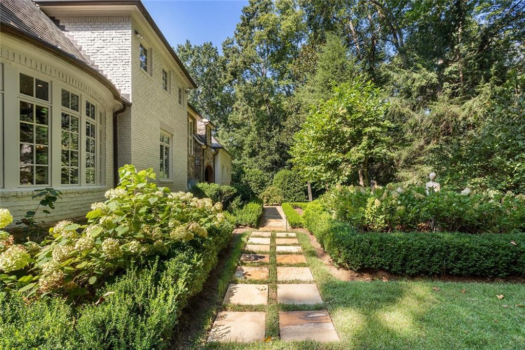 4345 Mount Paran Parkway NW