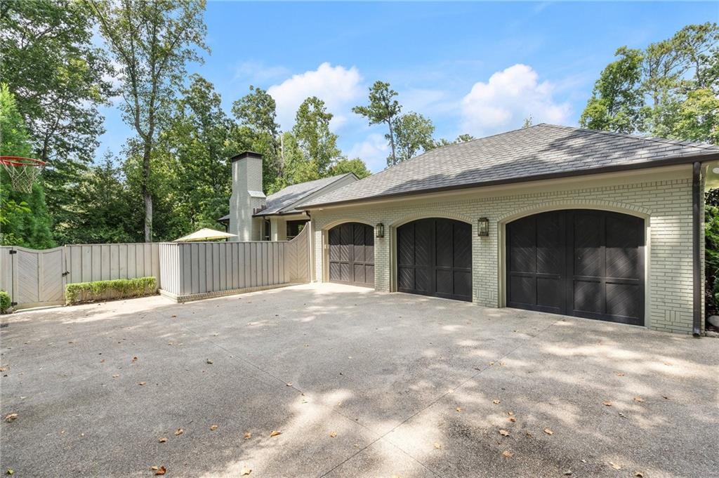3612 Castlegate Drive NW