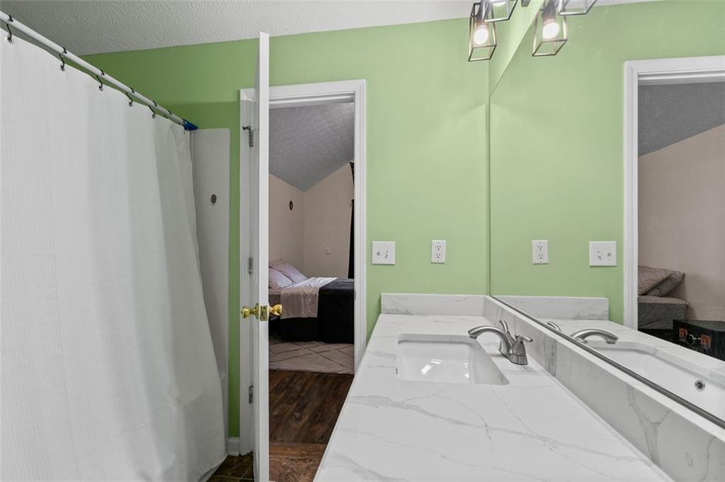 160 HAYWARD BISHOP Way