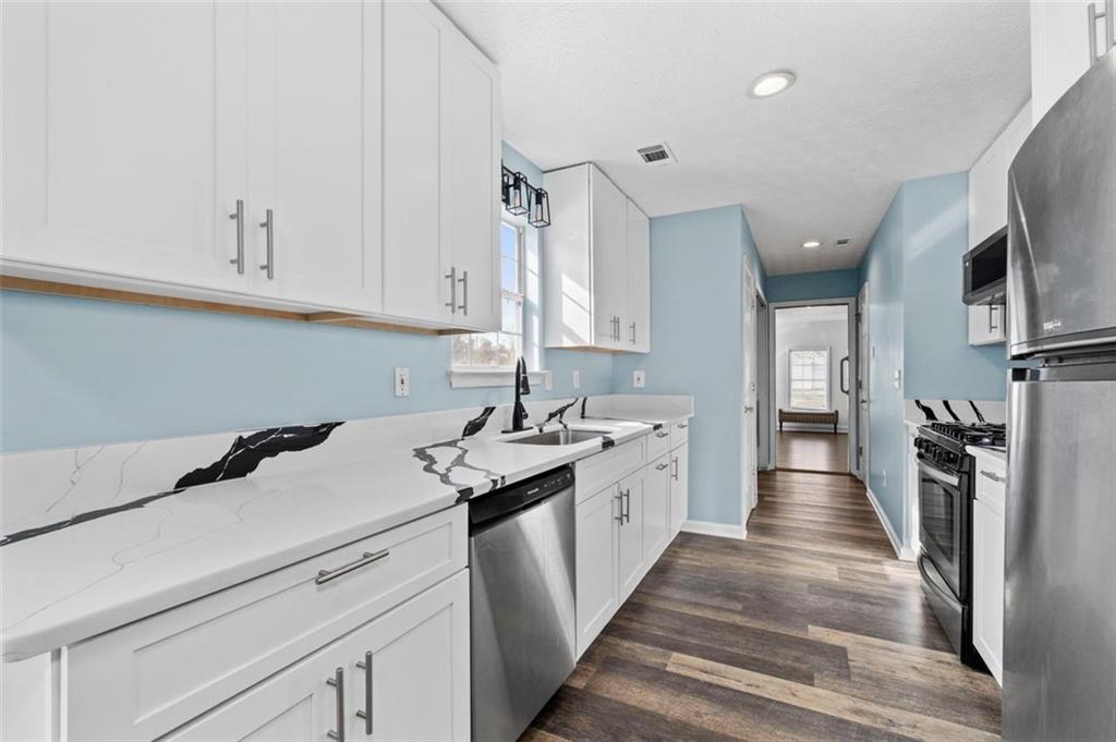 160 HAYWARD BISHOP Way