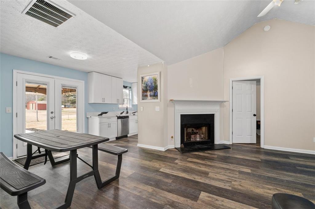 160 HAYWARD BISHOP Way