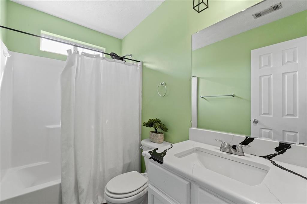 160 HAYWARD BISHOP Way