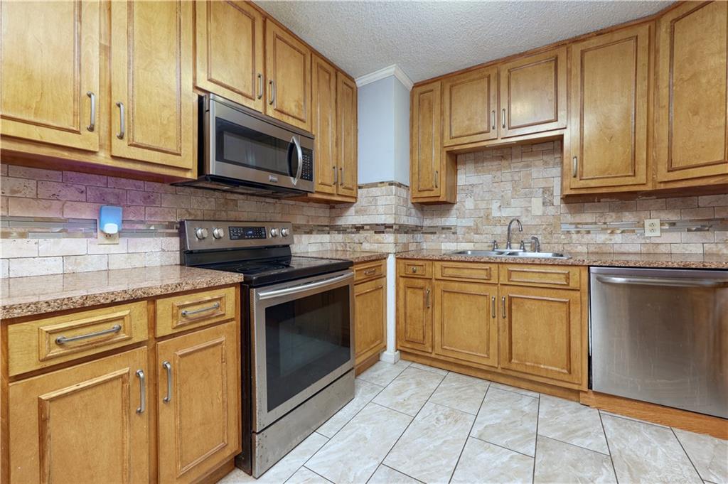 5003 SHIRLEY ANN Drive