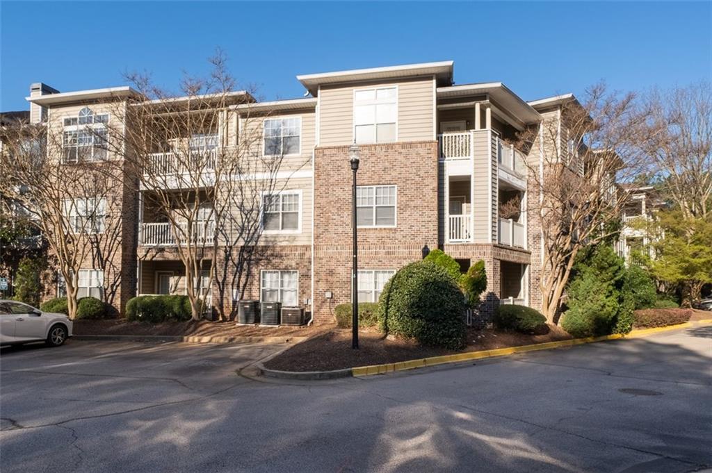 2700 PINE TREE Road NE Unit 1211
