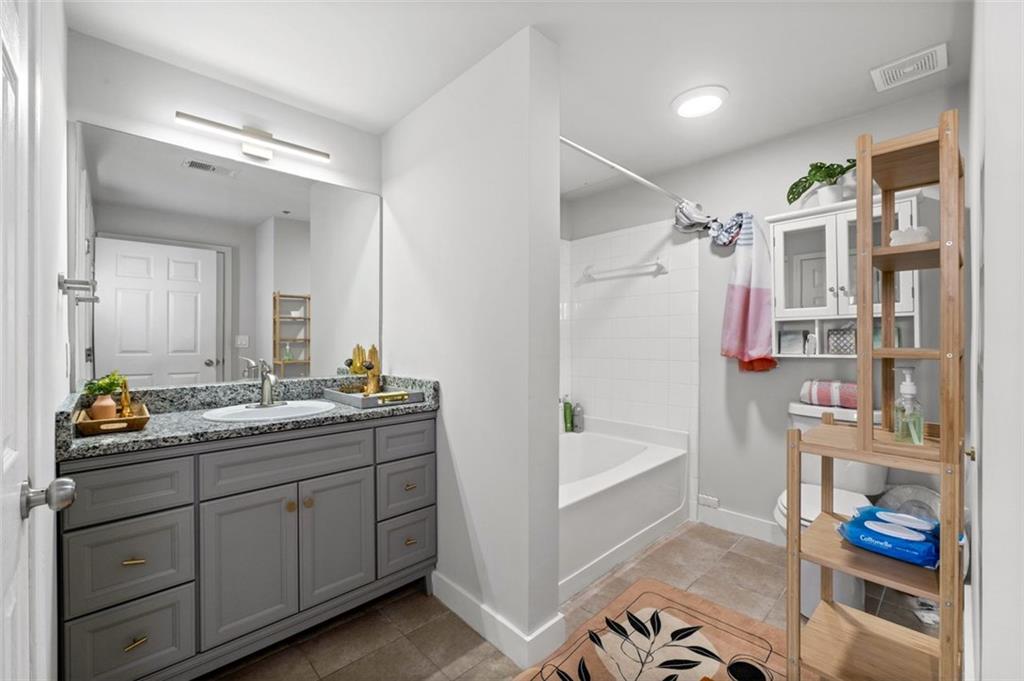 2700 PINE TREE Road NE Unit 1211