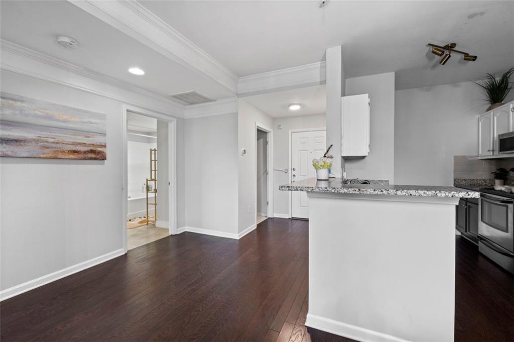 2700 PINE TREE Road NE Unit 1211