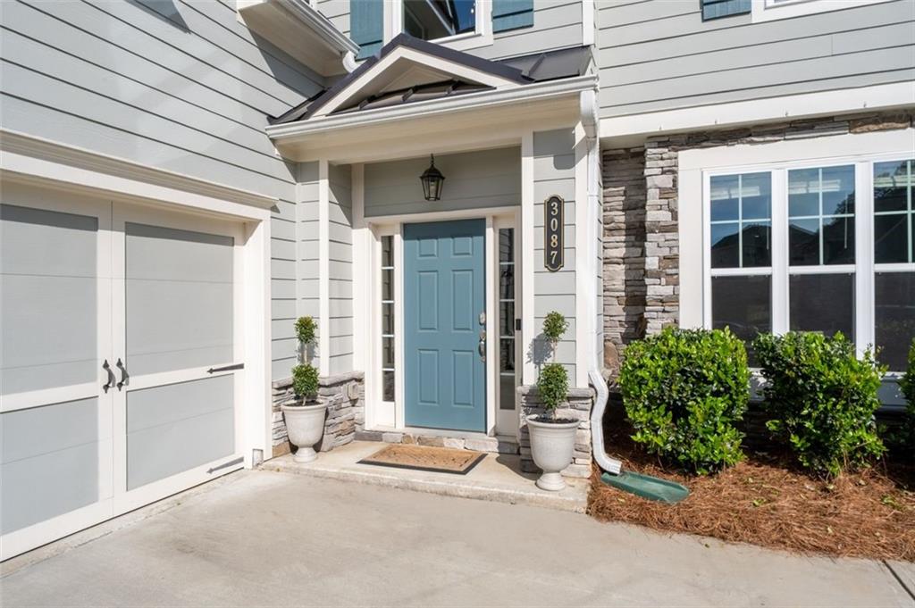 3087 MOUNTAIN SHADOW Way