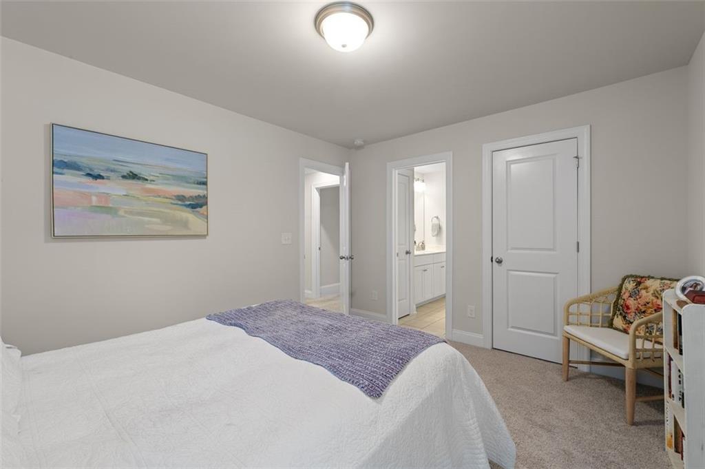 3087 MOUNTAIN SHADOW Way
