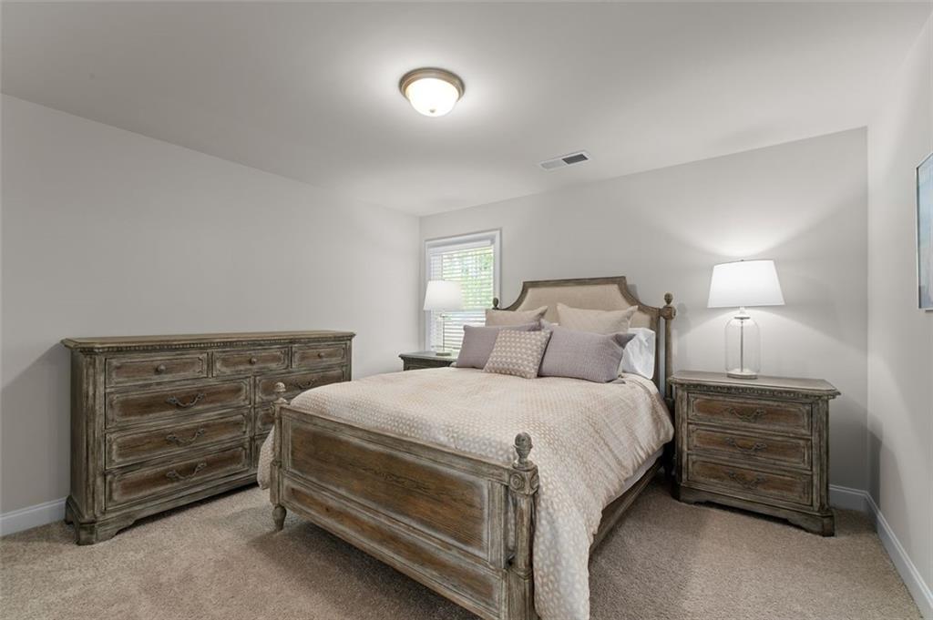 3087 MOUNTAIN SHADOW Way