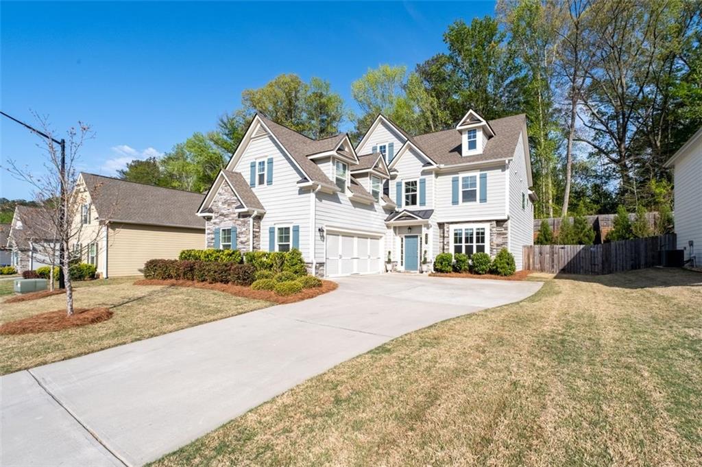 3087 MOUNTAIN SHADOW Way