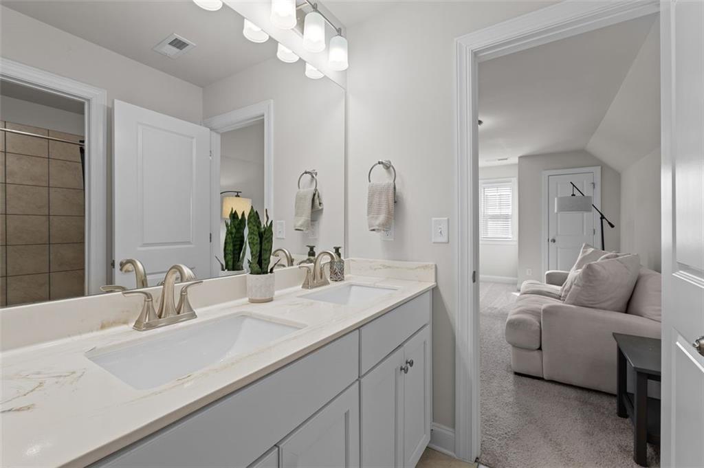 3087 MOUNTAIN SHADOW Way