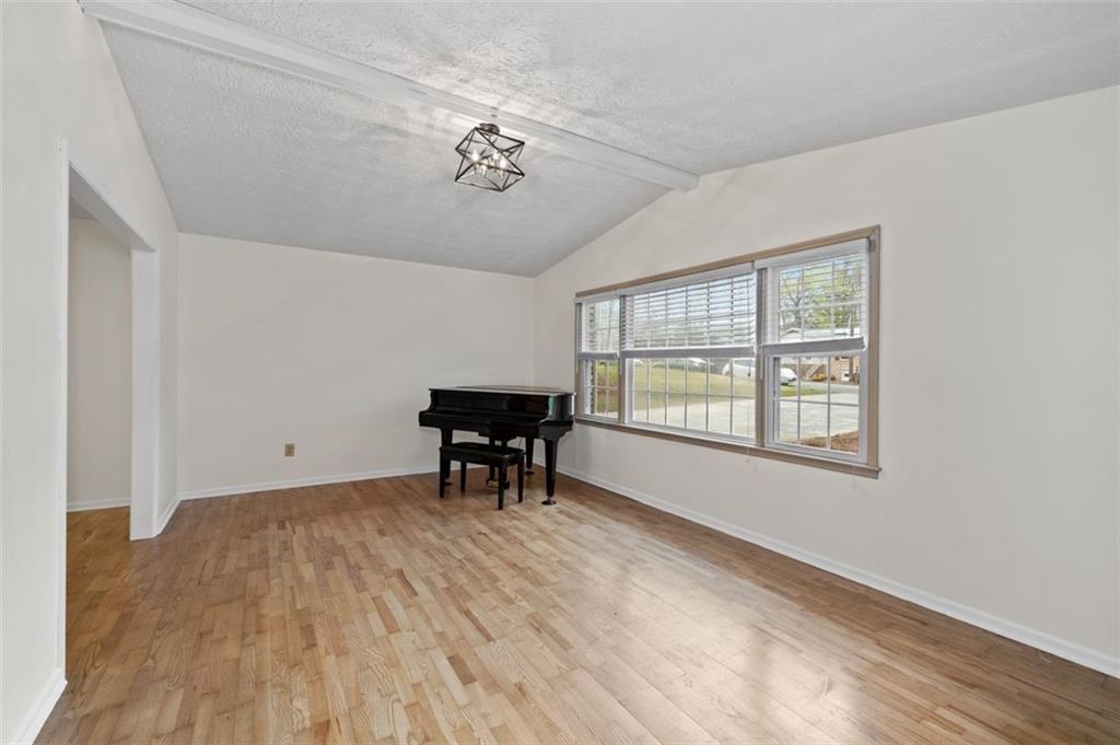 2000 HILL Road